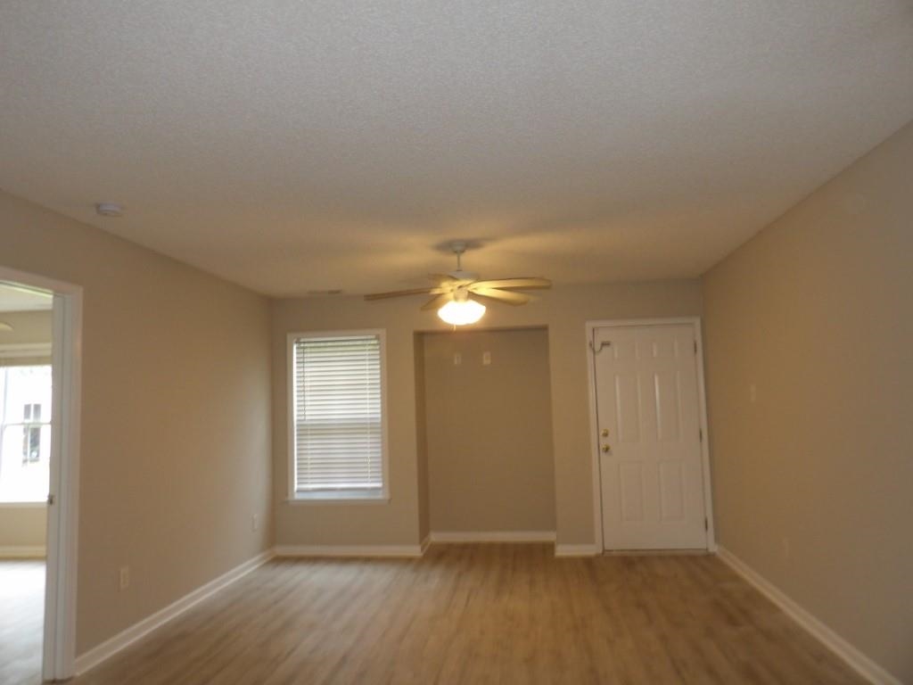 474 Andorra St. Property Photo 4