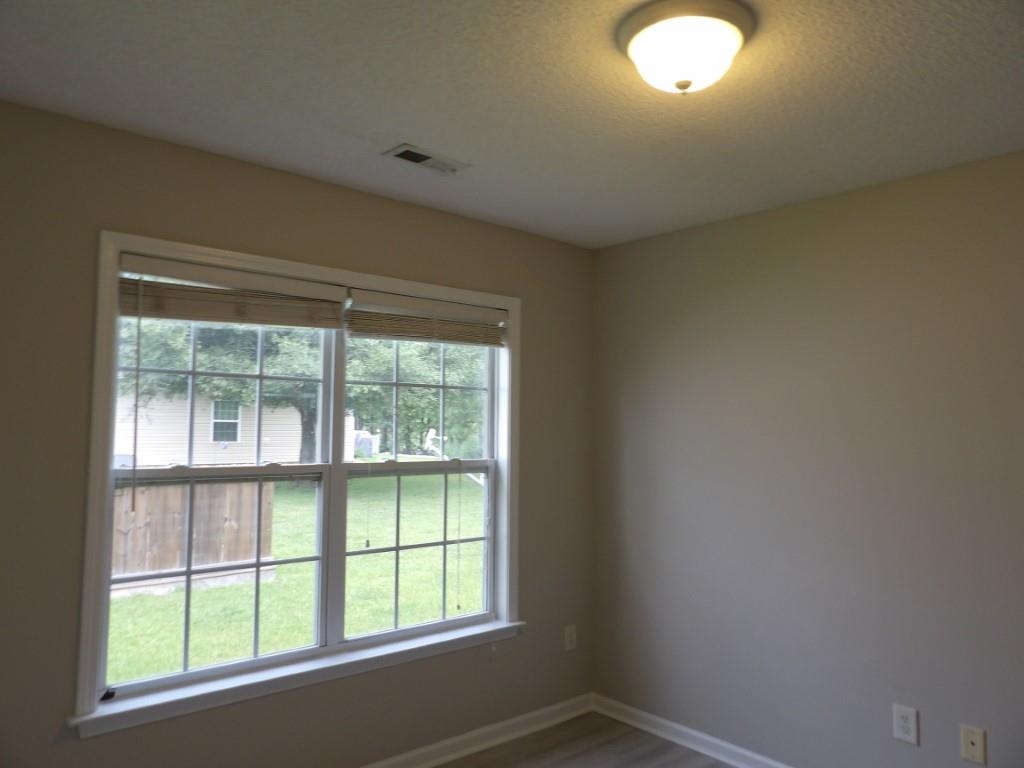 474 Andorra St. Property Photo 8