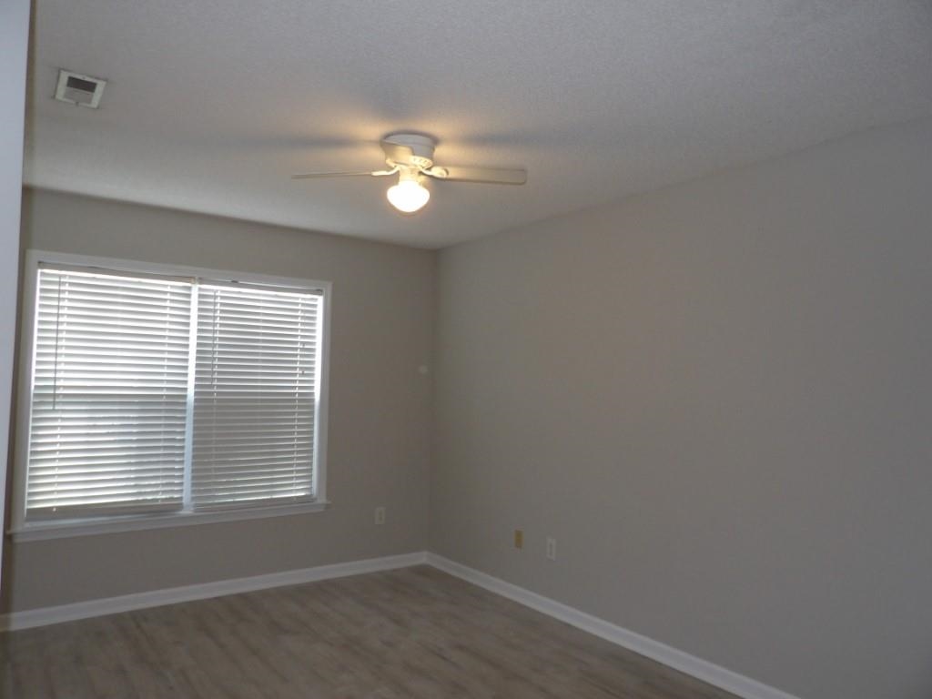 474 Andorra St. Property Photo 11