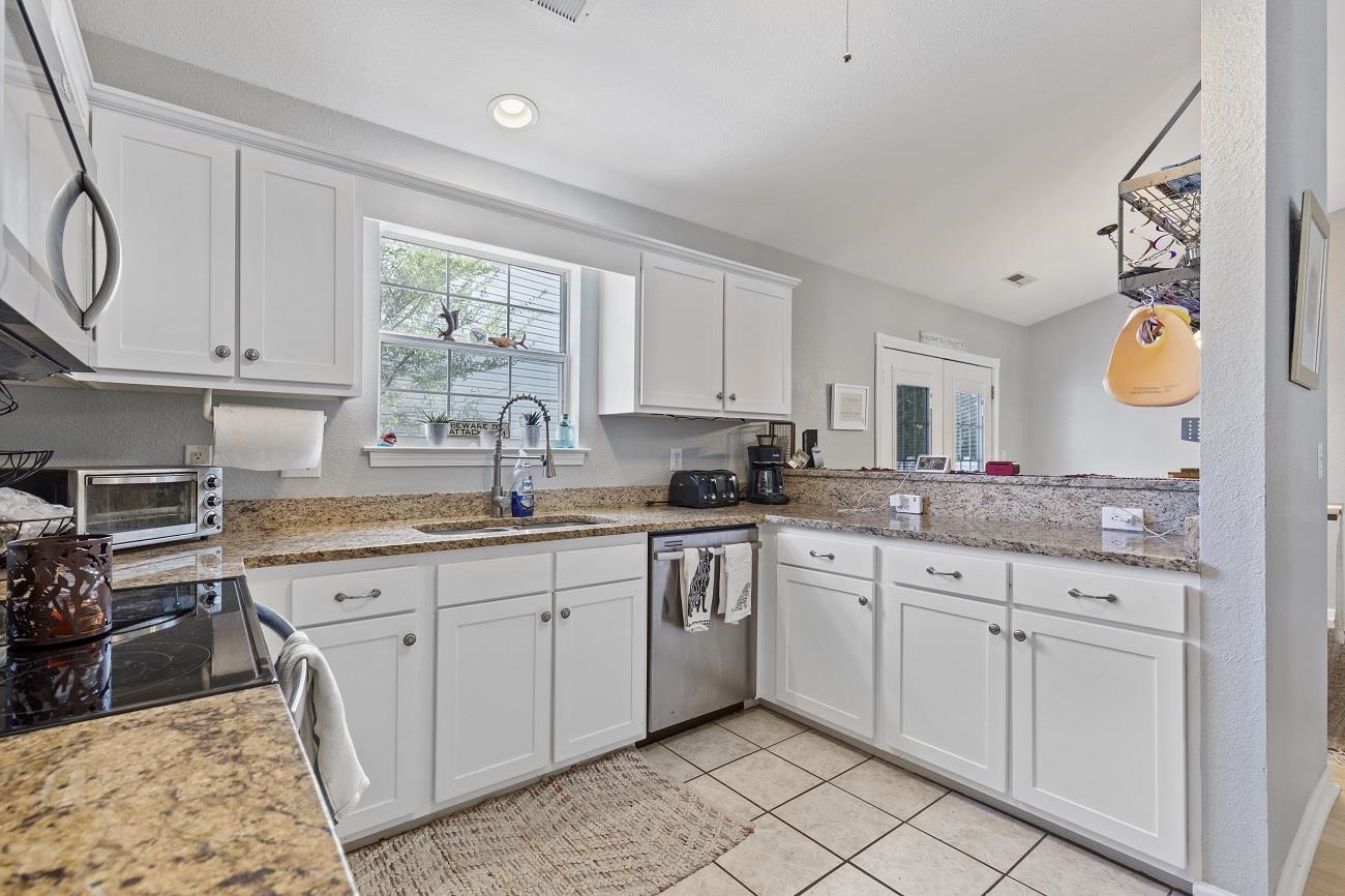 502 Callalily Ct. Property Photo 17