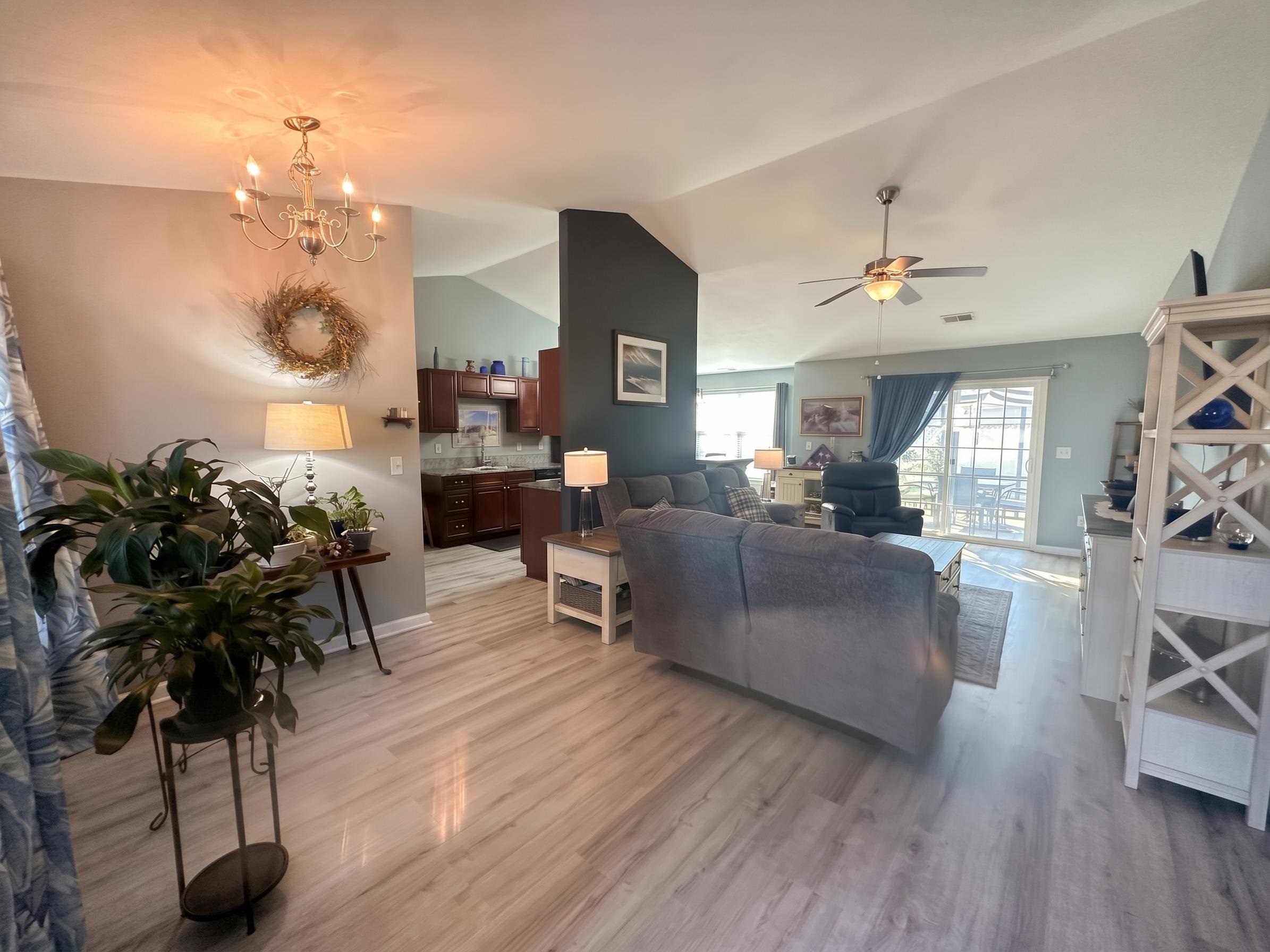 1817 Ambridge Dr. Property Photo 2