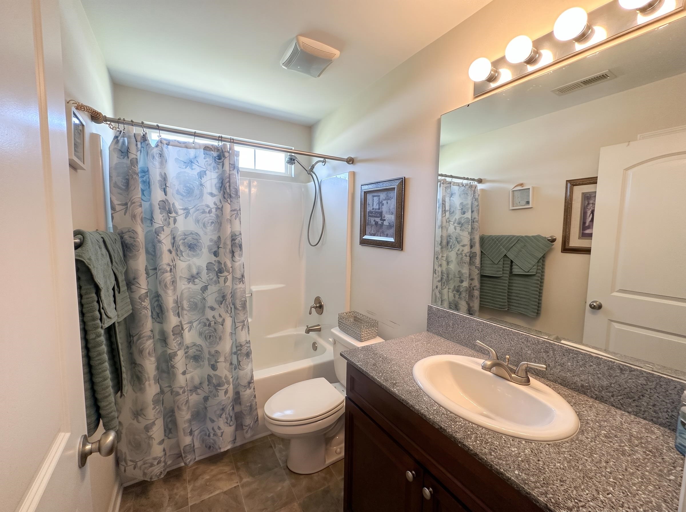1817 Ambridge Dr. Property Photo 17