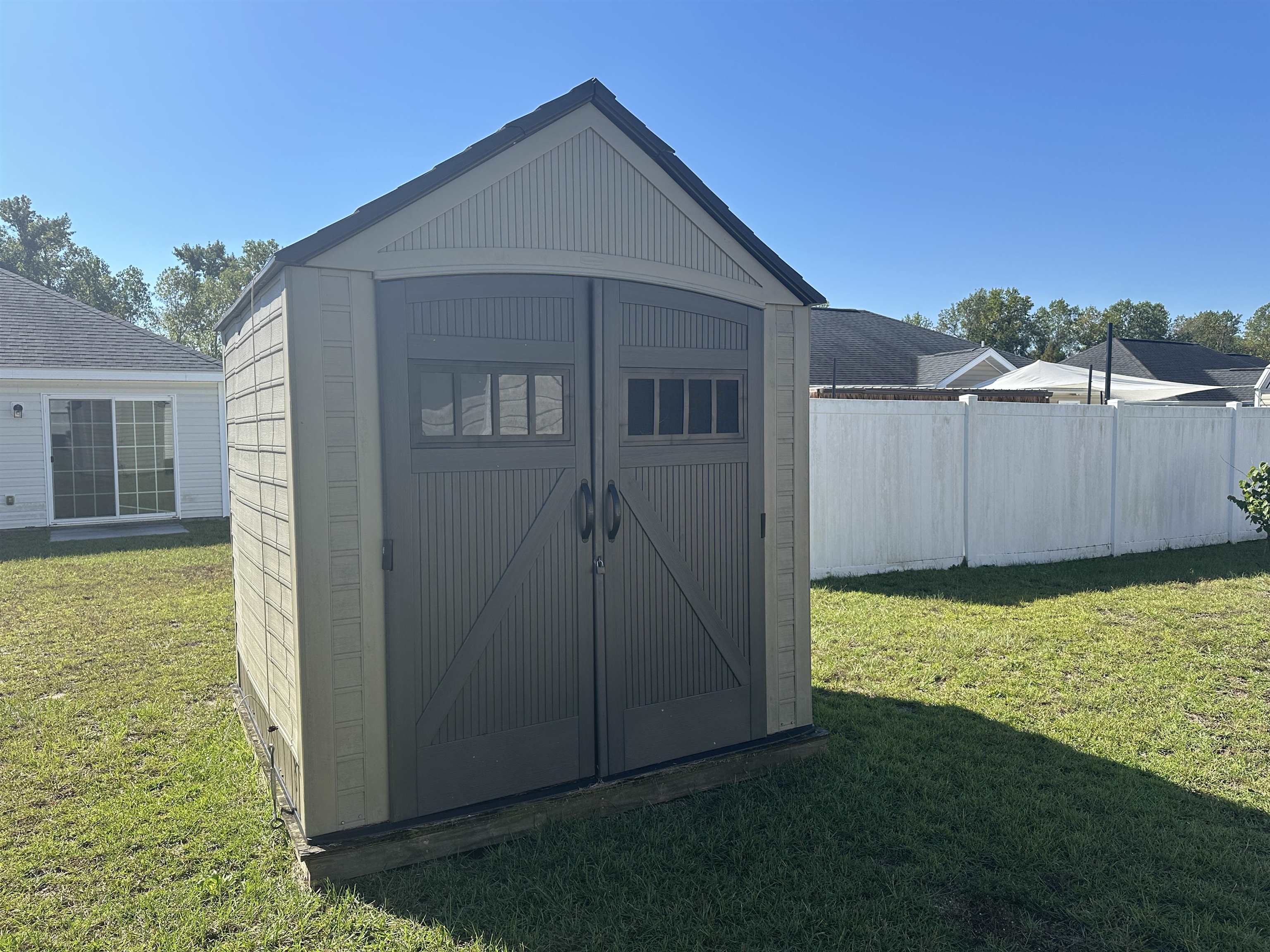 1817 Ambridge Dr. Property Photo 31