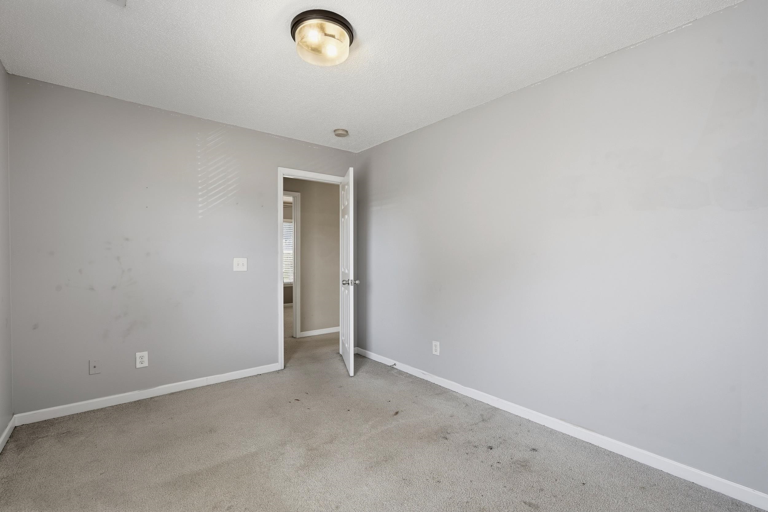 3226 Gervais Ln. Property Photo 13