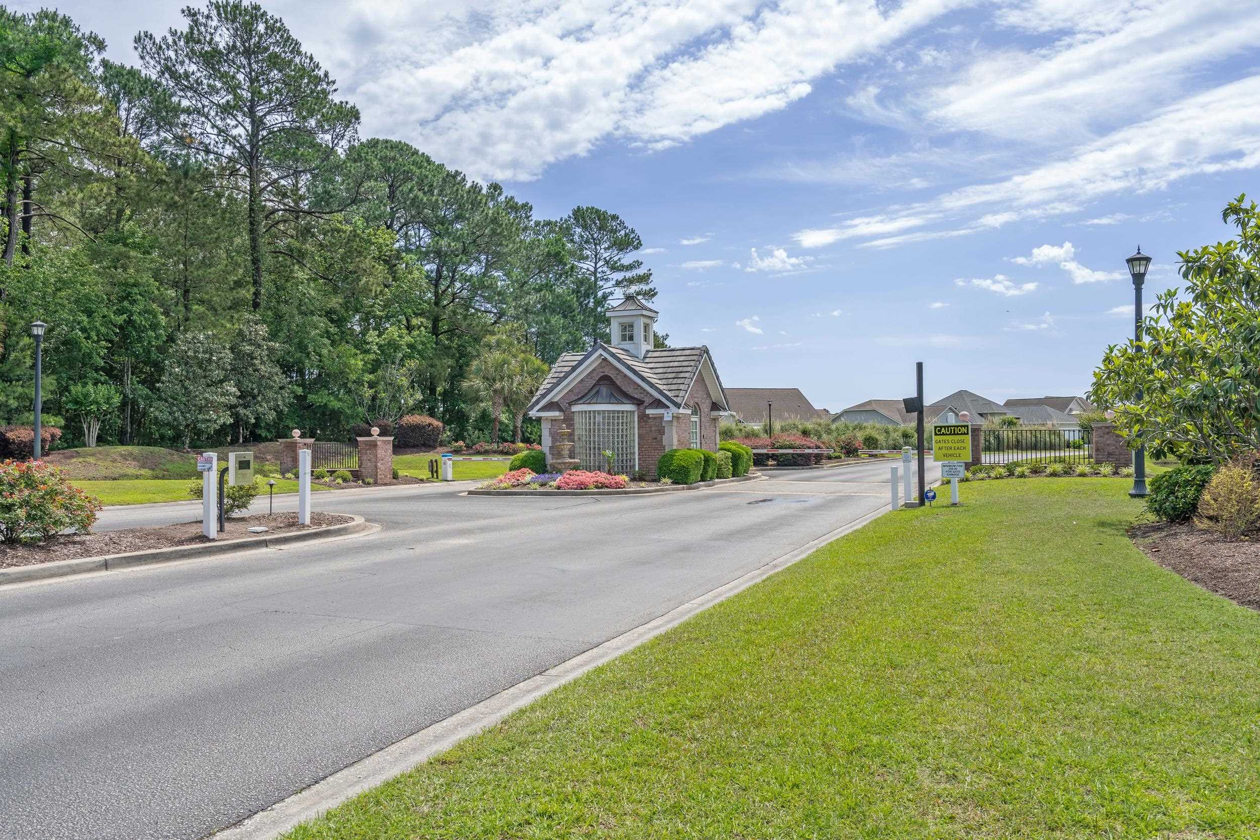 421 Kessinger Dr. Property Photo 3