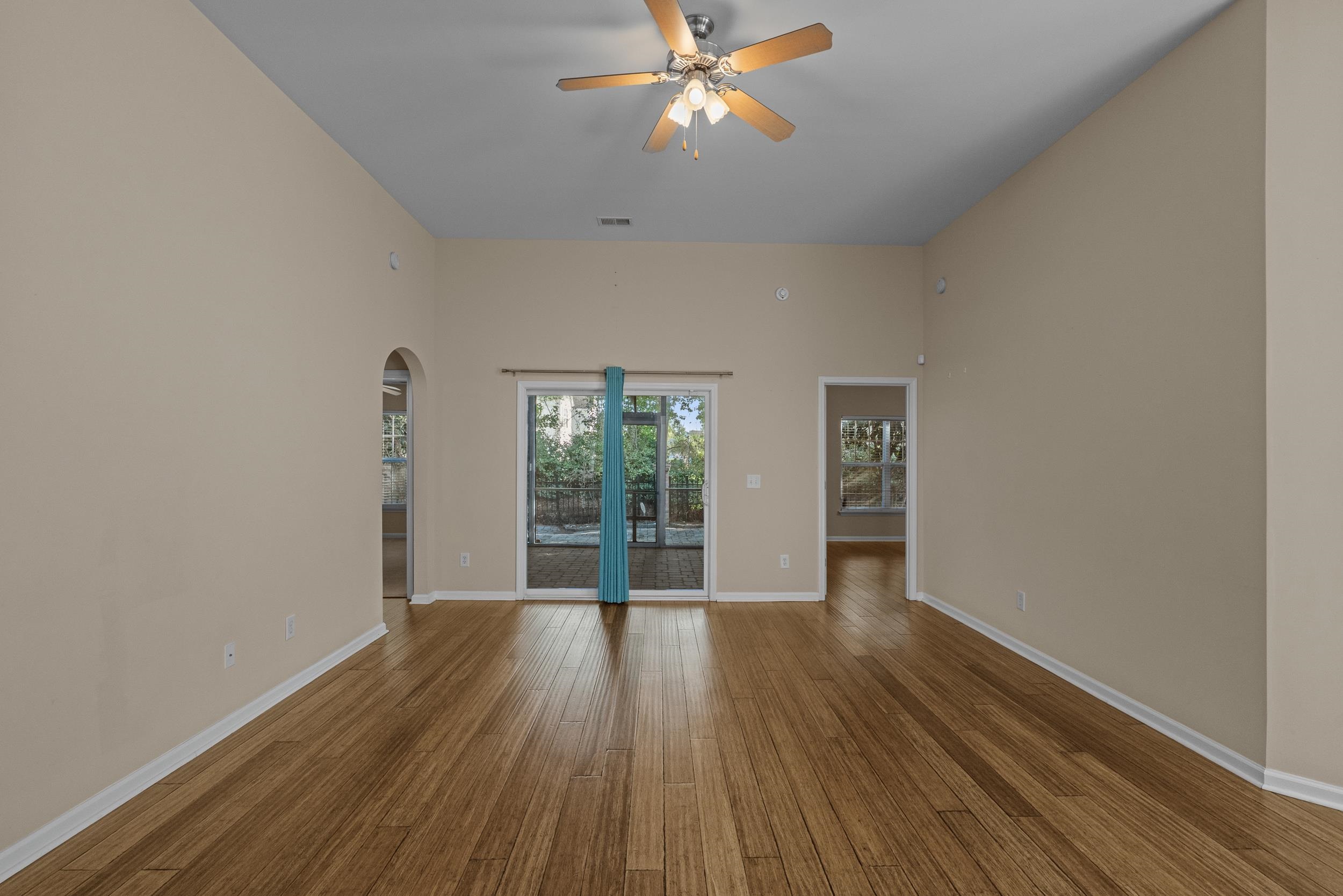 421 Kessinger Dr. Property Photo 20