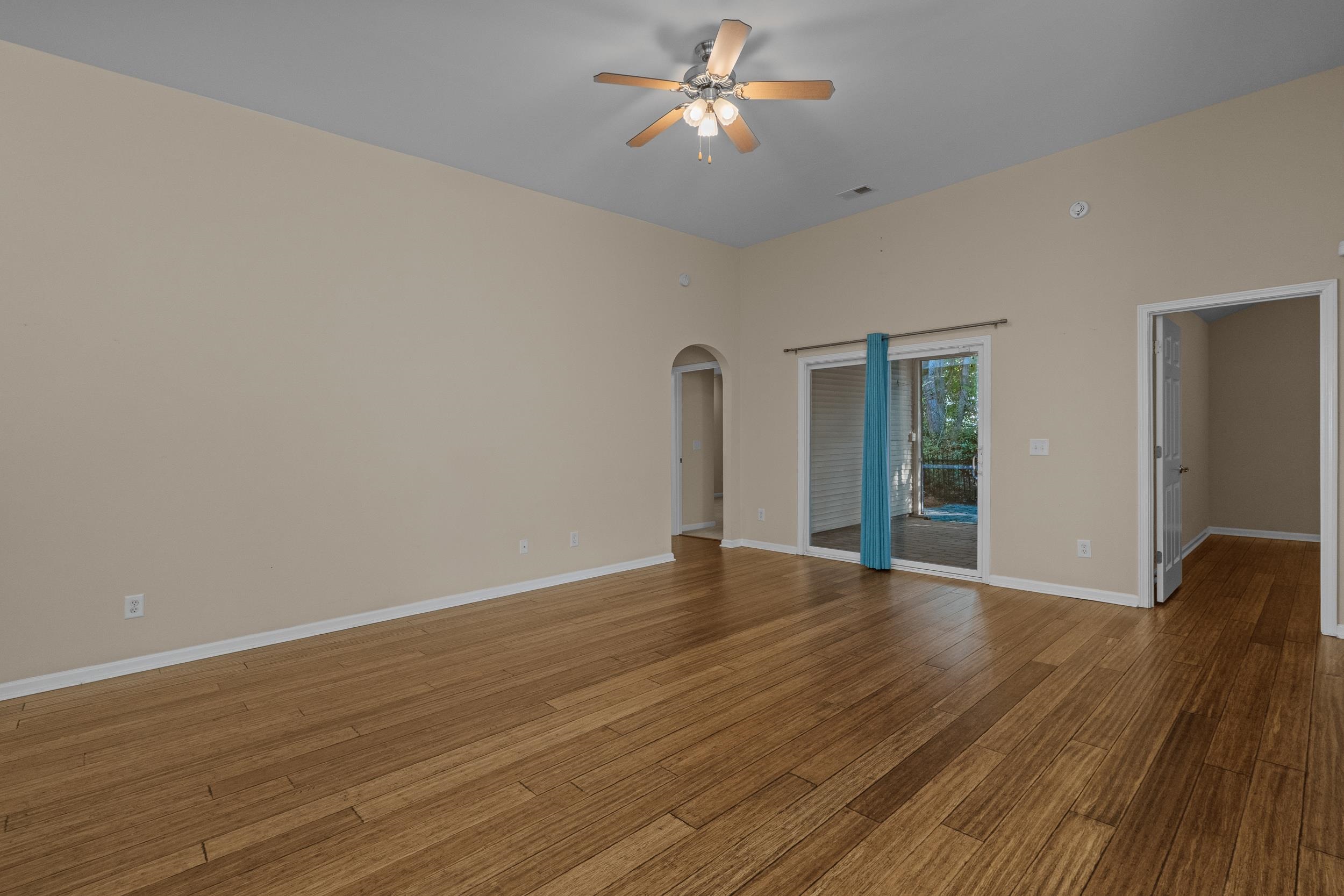 421 Kessinger Dr. Property Photo 21
