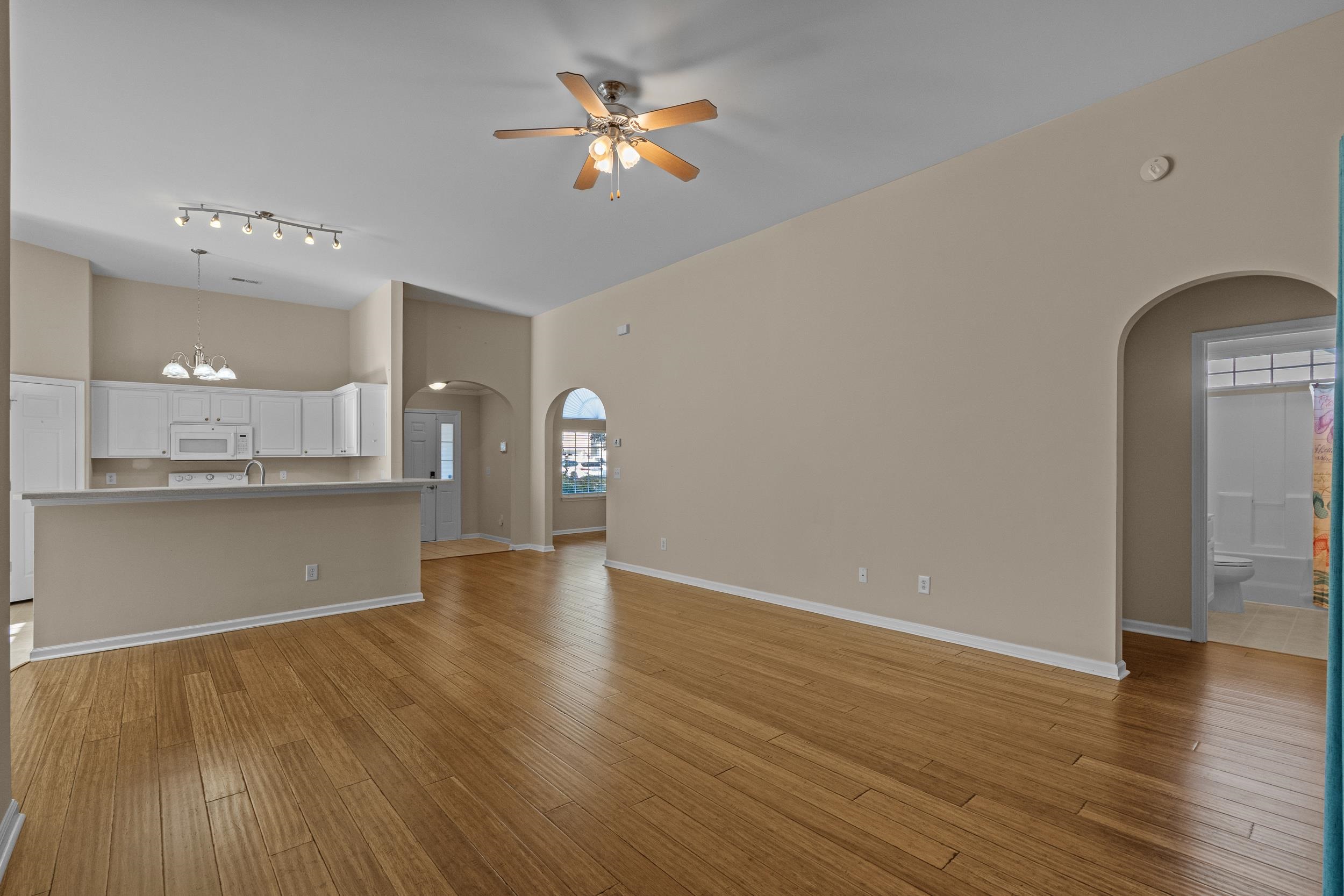 421 Kessinger Dr. Property Photo 22