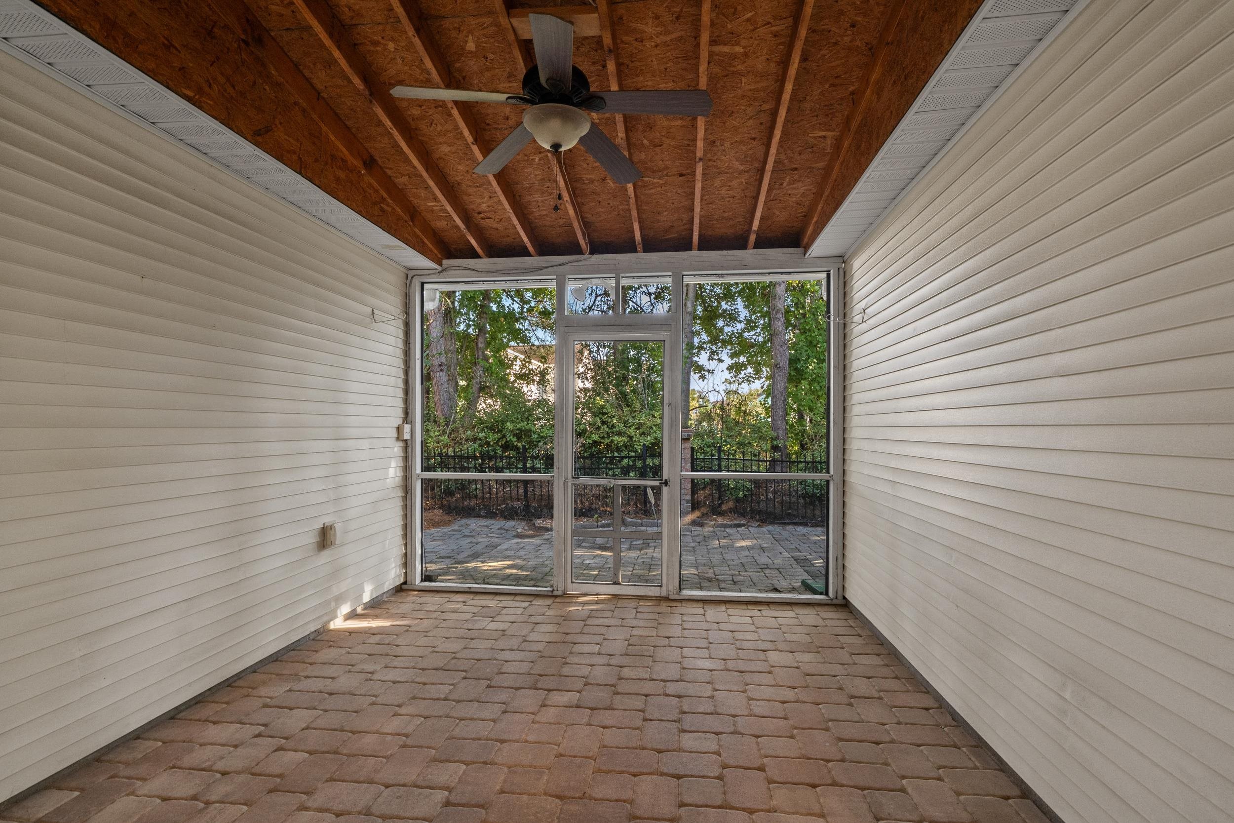 421 Kessinger Dr. Property Photo 36