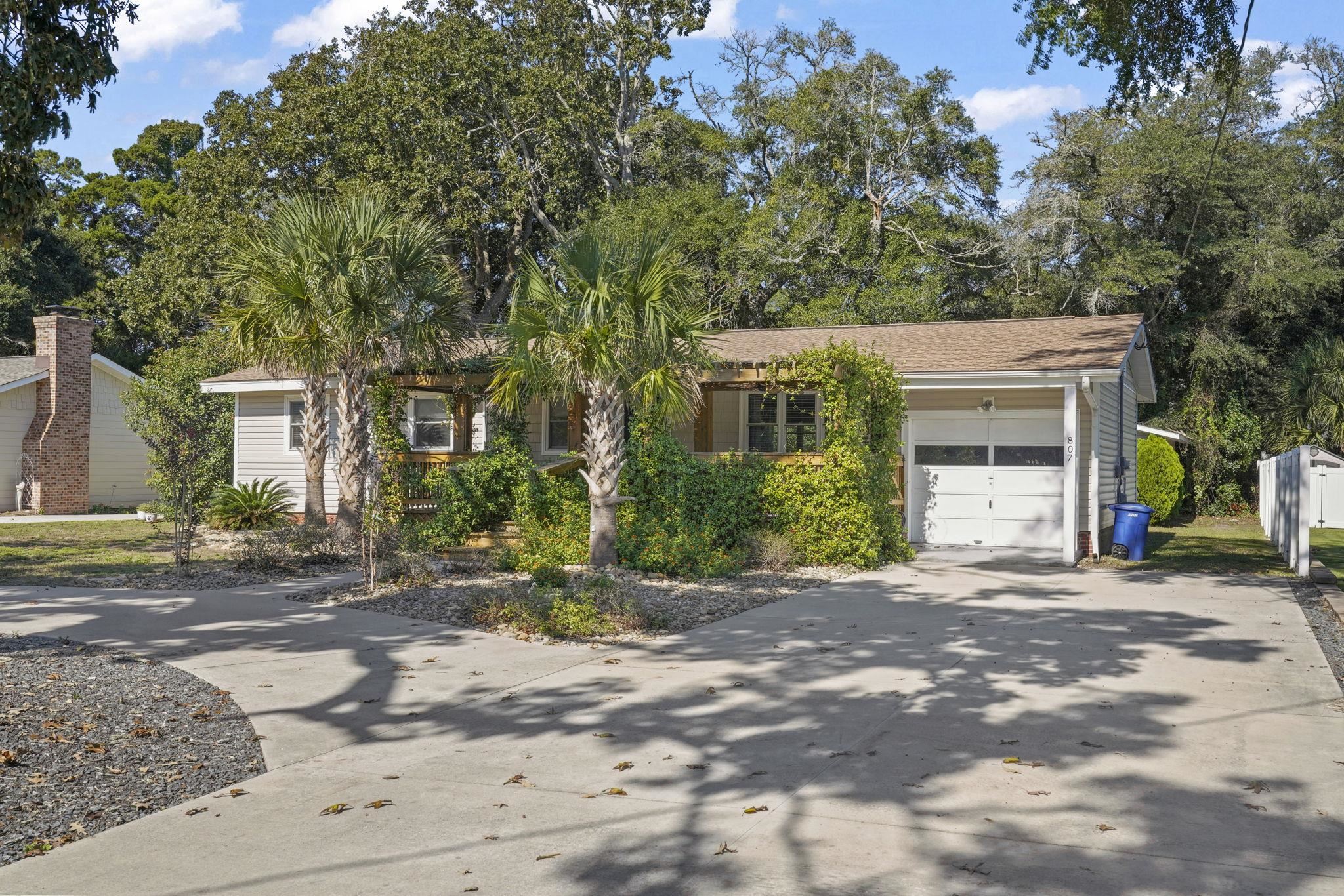 807 Bellamy Rd. Property Photo 1