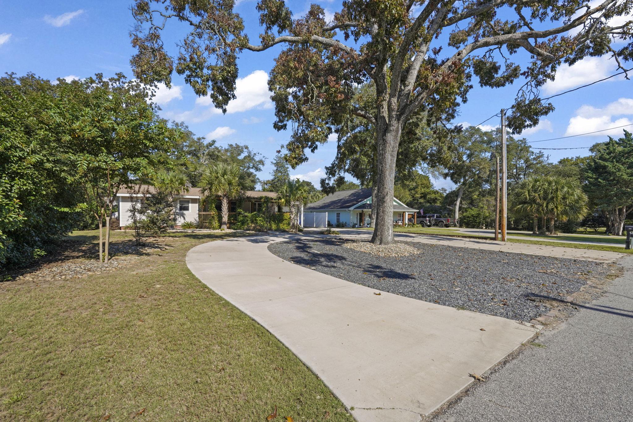 807 Bellamy Rd. Property Photo 2