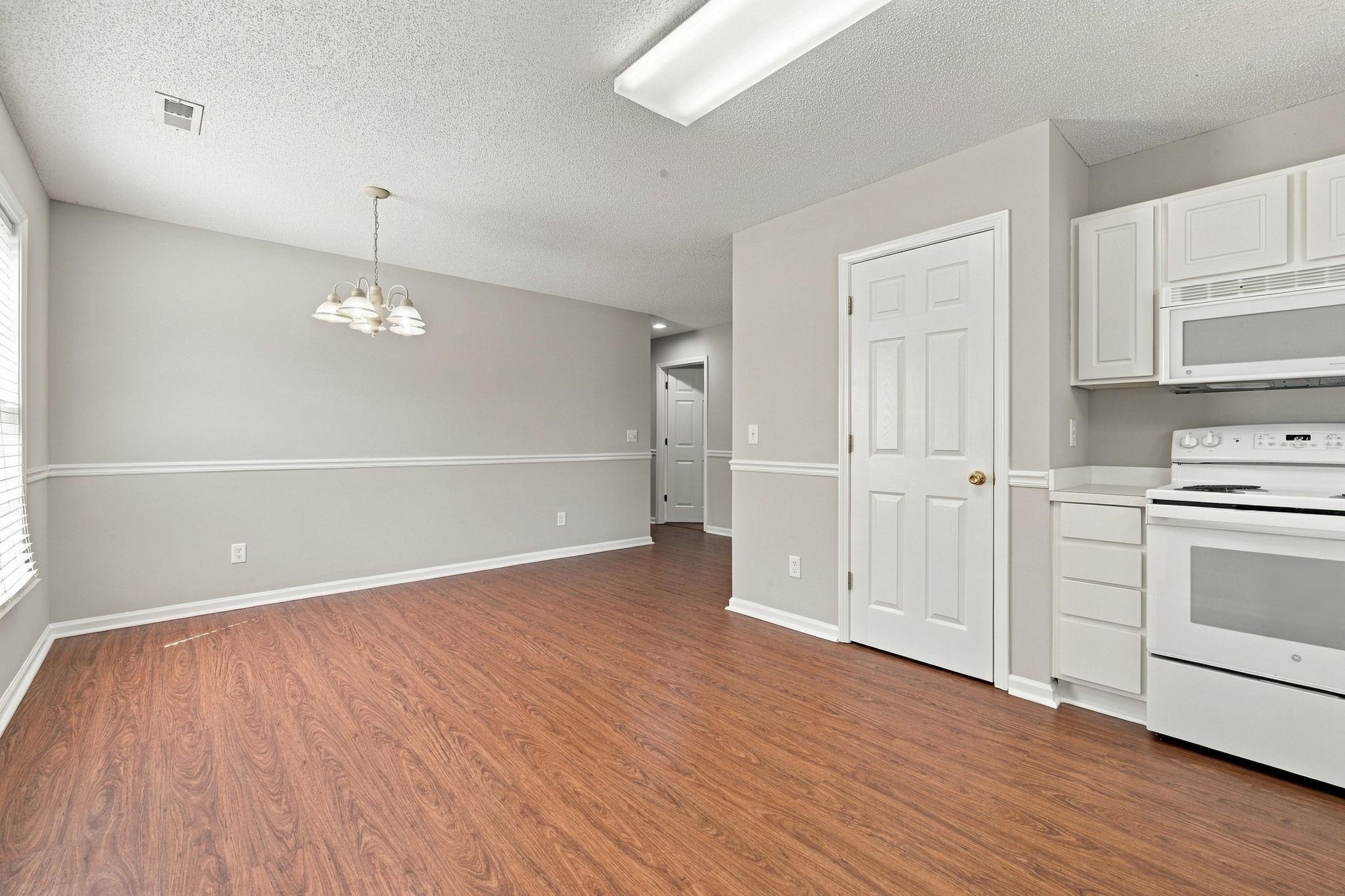 4303 Rivergate Ln. Property Photo 20