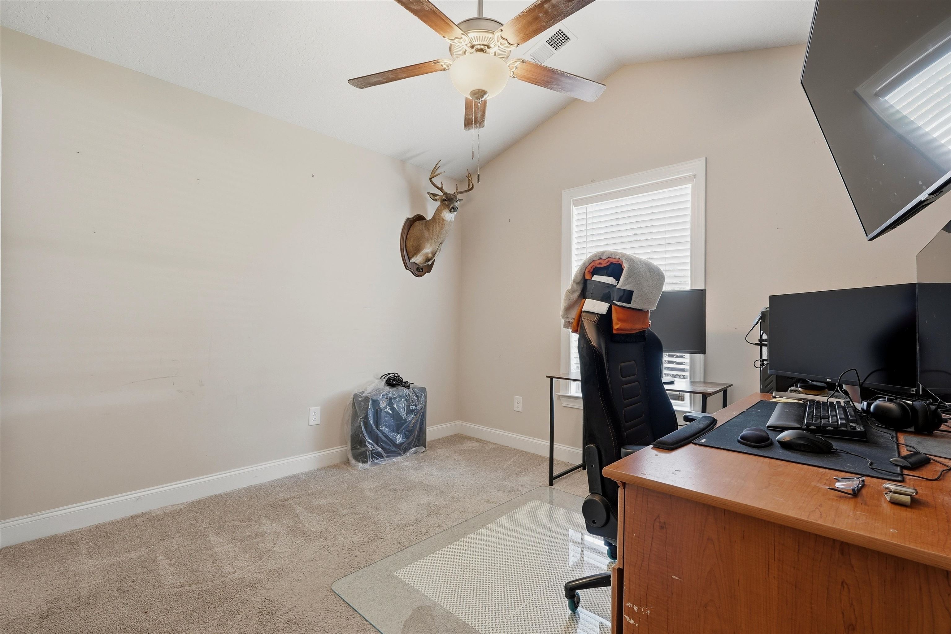 945 9th Ave. Property Photo 16