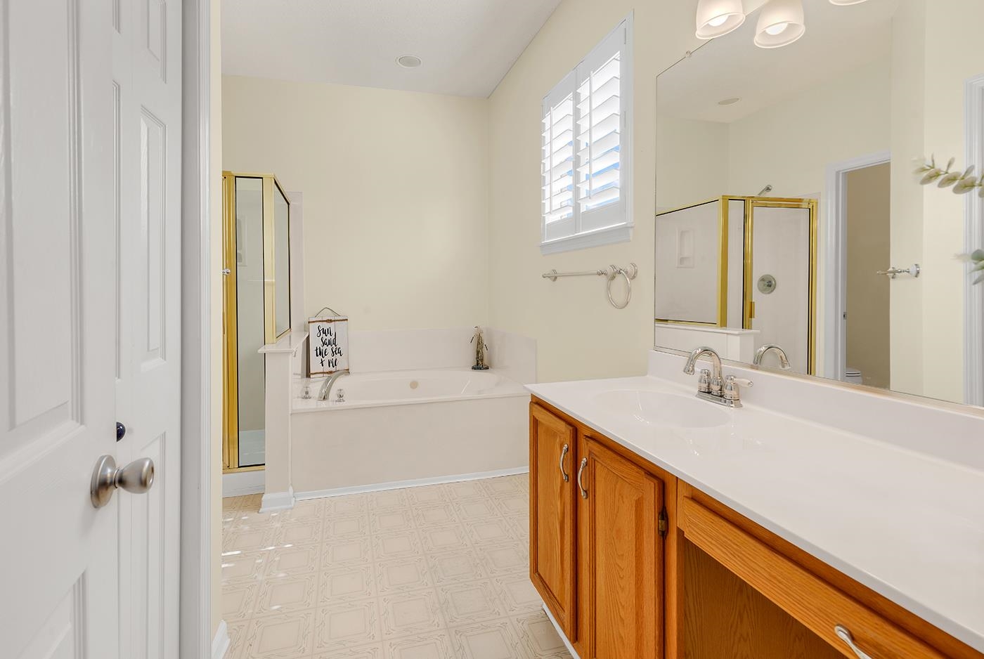 28 Opera Ct. Property Photo 12
