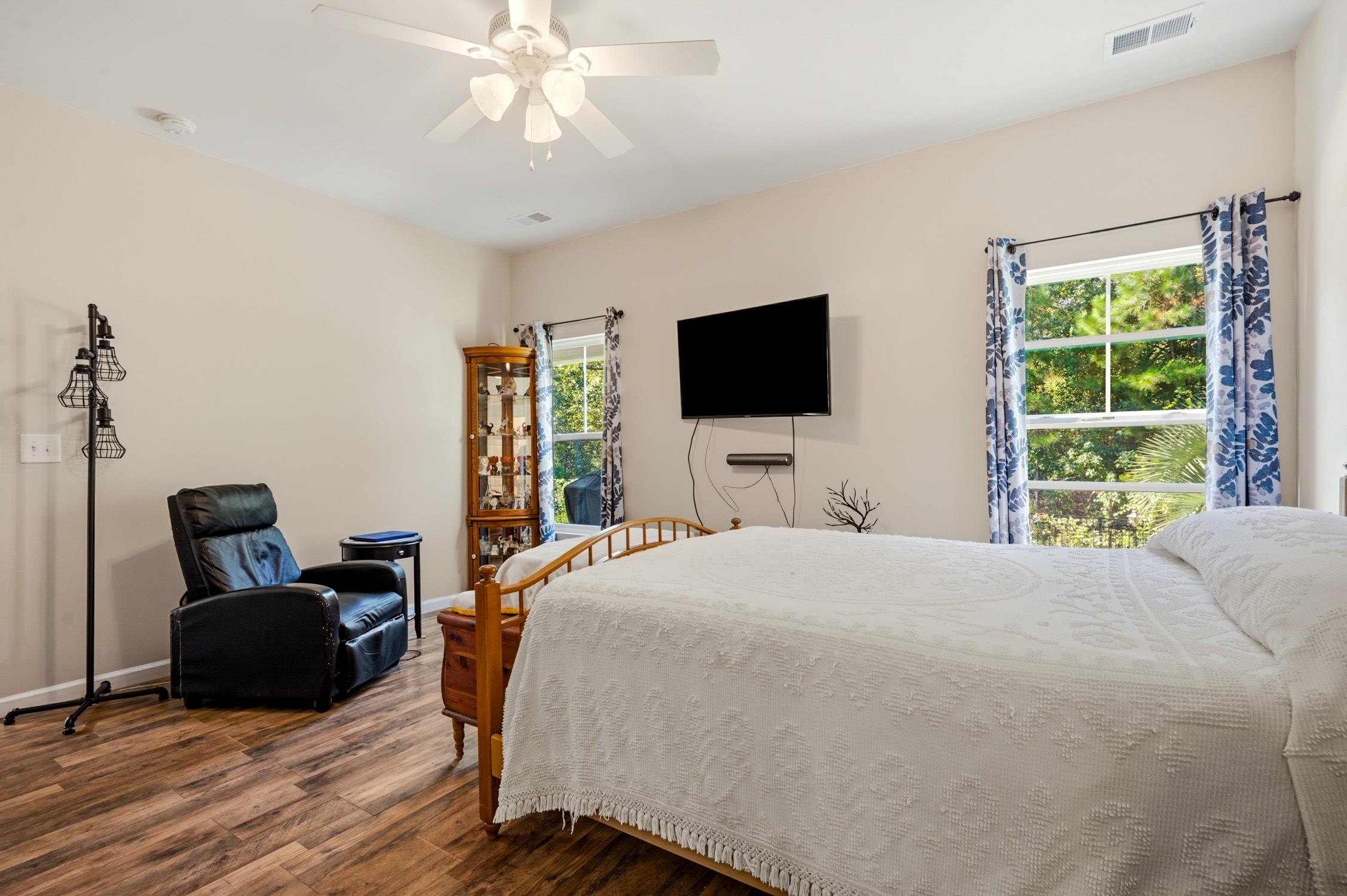 378 Hillwood Ct. Property Photo 18