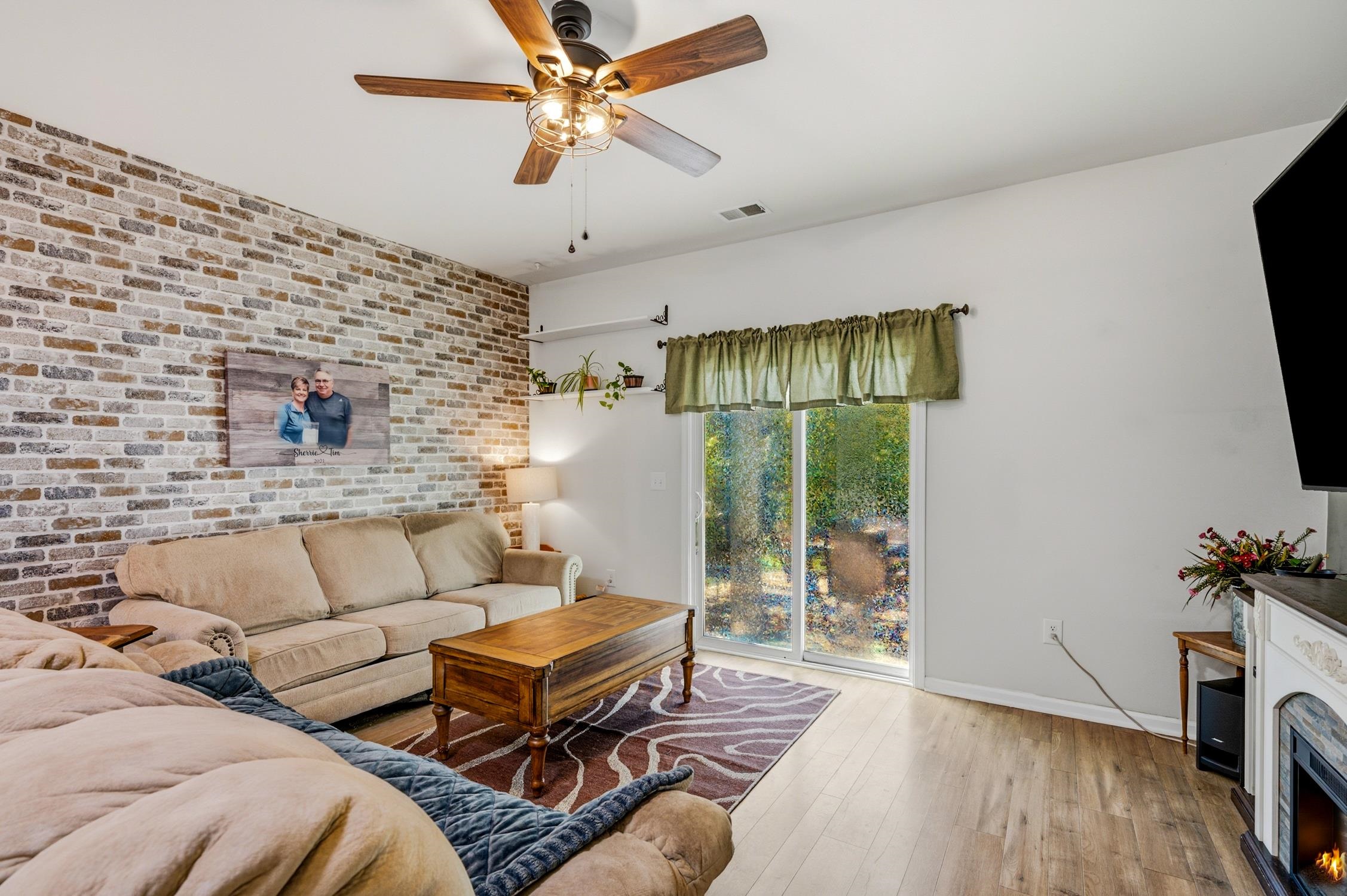 378 Hillwood Ct. Property Photo 30