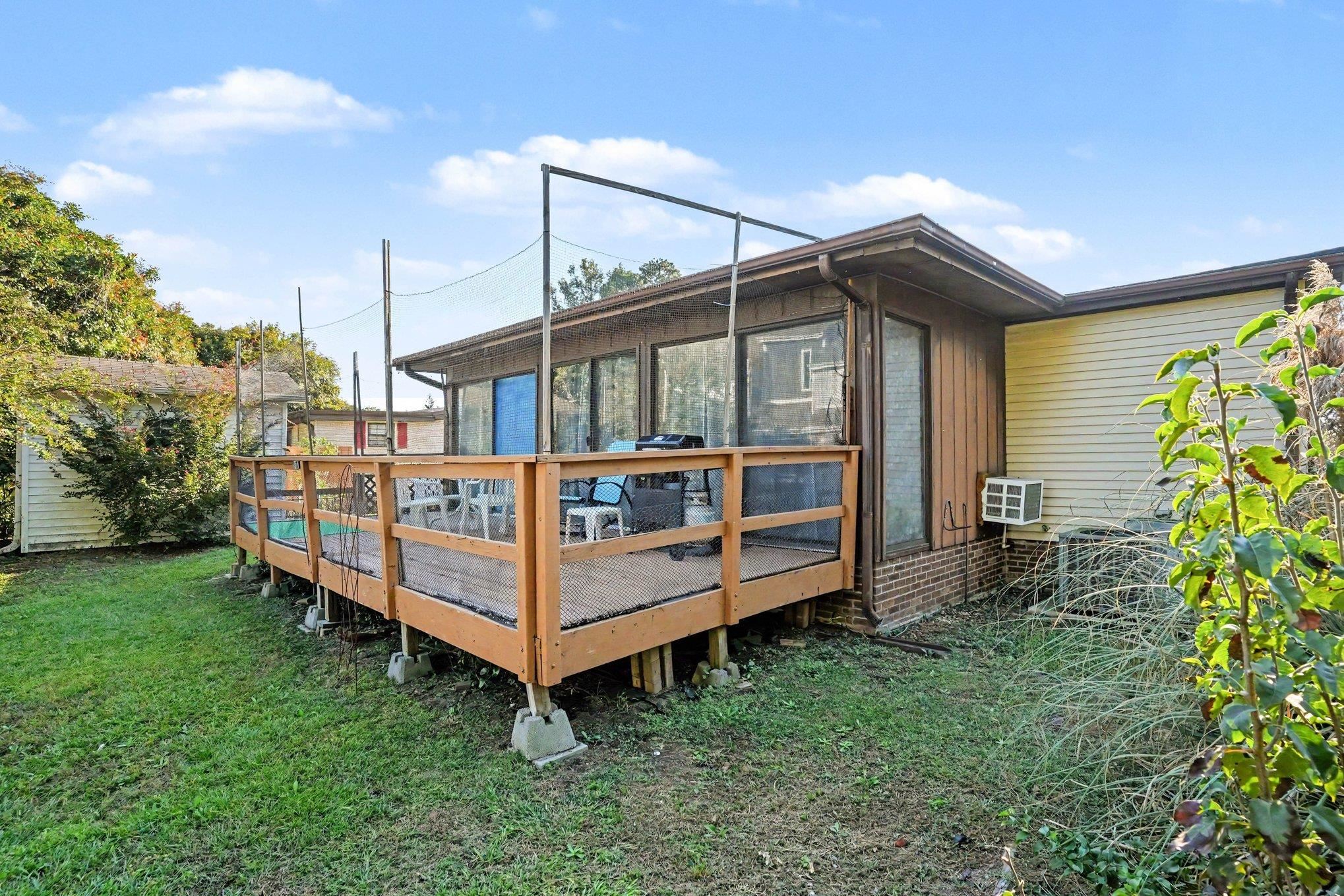 150 Queens Rd. Property Photo 33