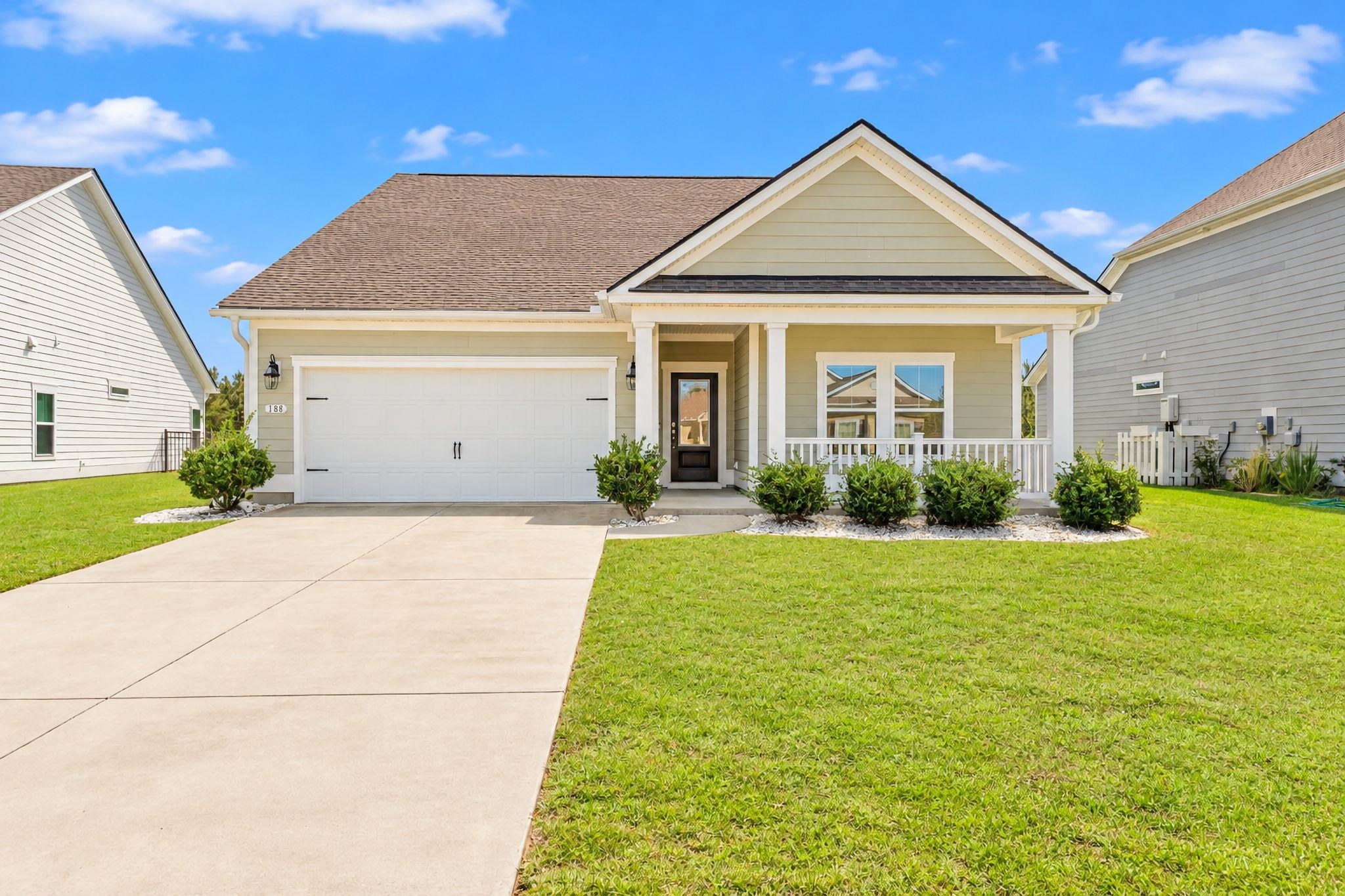 188 Sago Palm Dr. Property Photo 1
