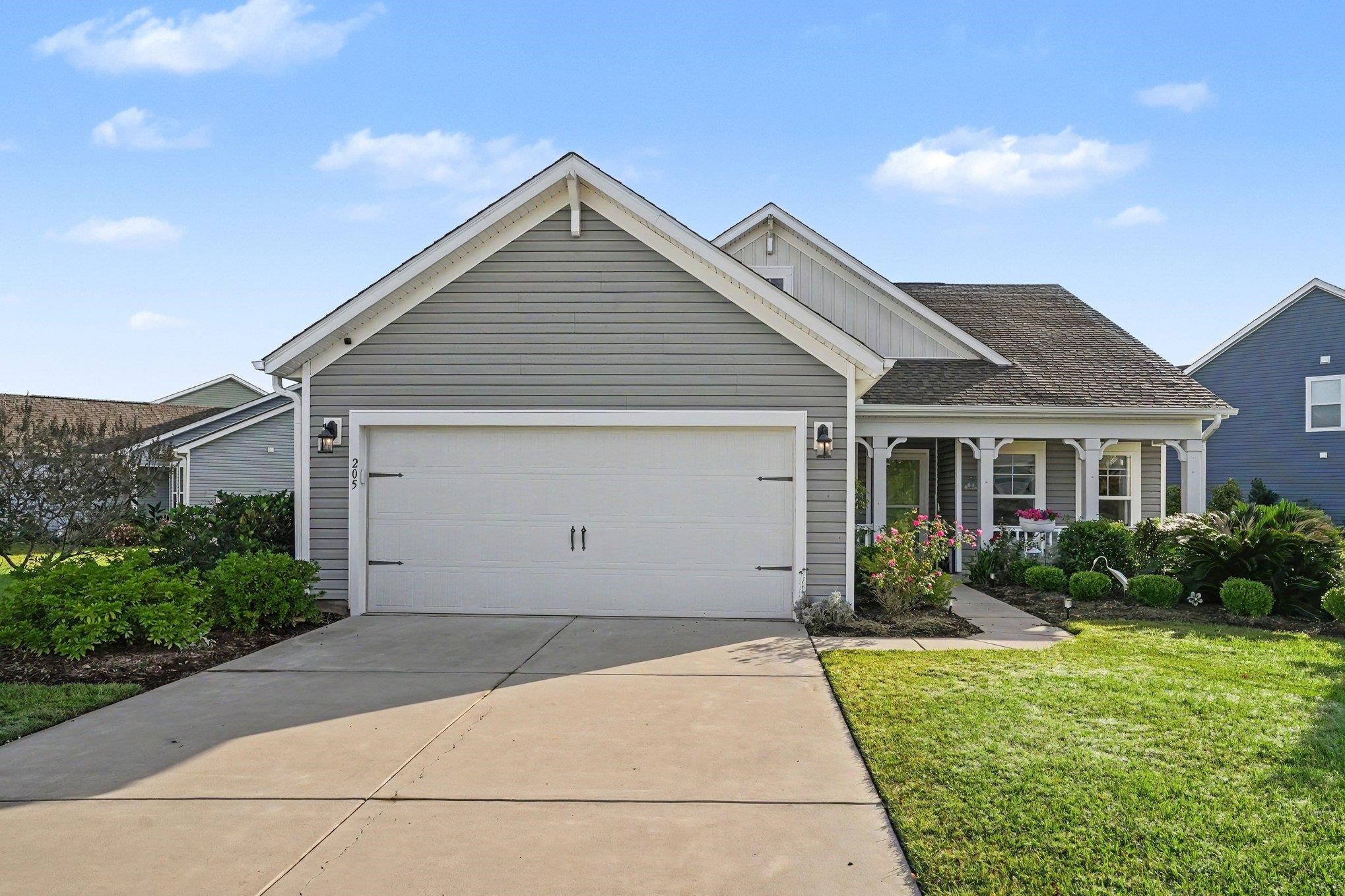 205 Angel Wing Dr. Property Photo 1