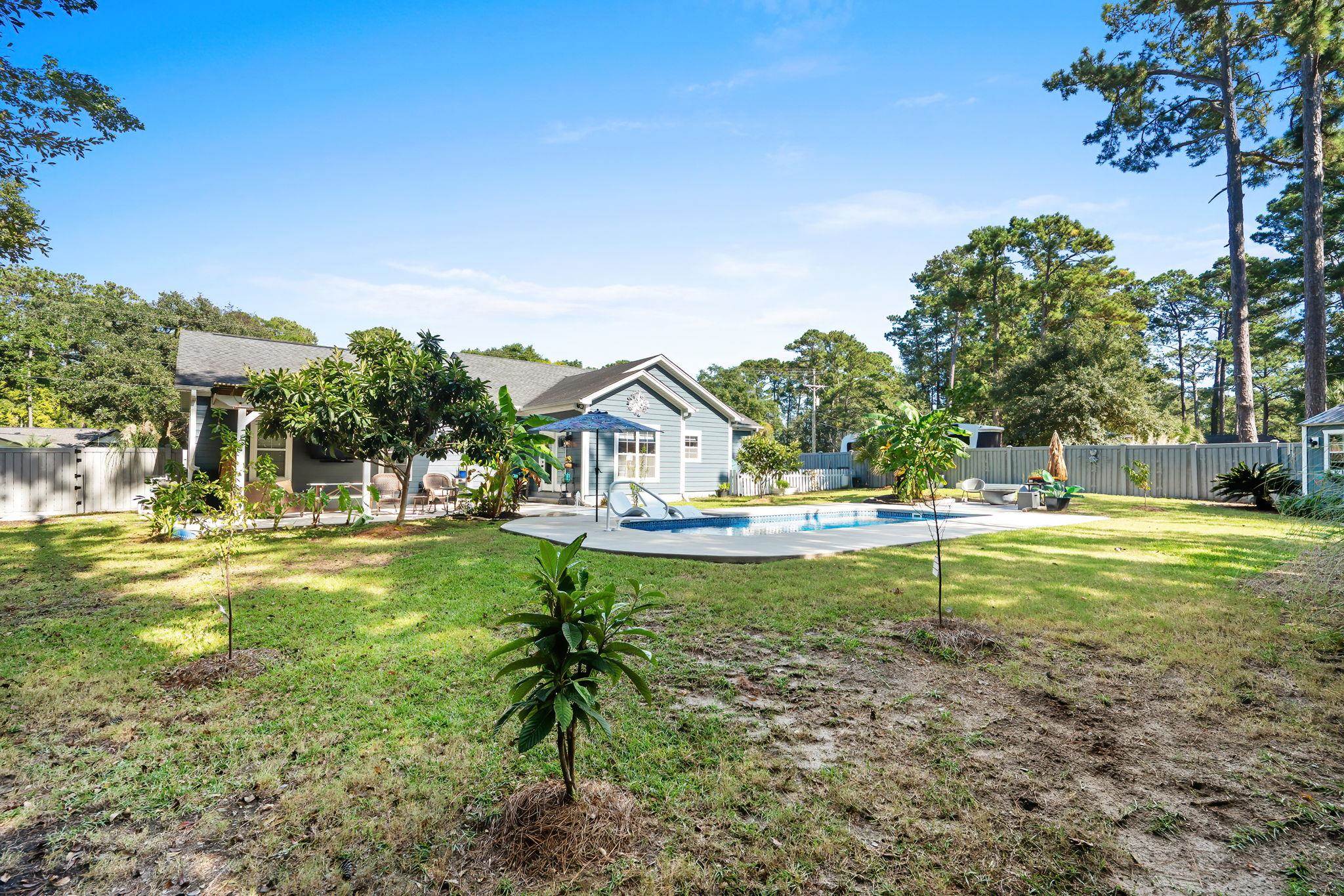 359 Country Club Dr. Property Photo 49