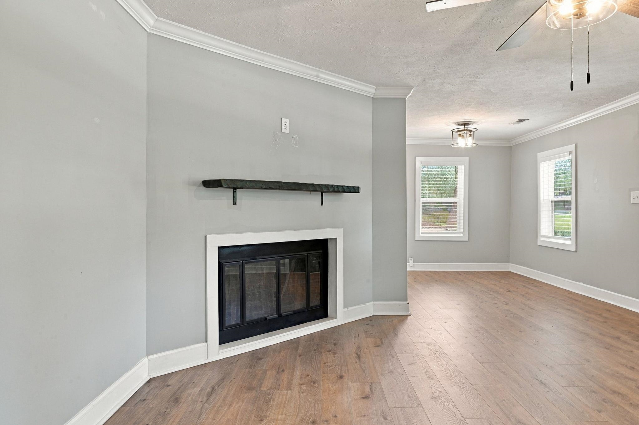 409 Sycamore St. Property Photo 8