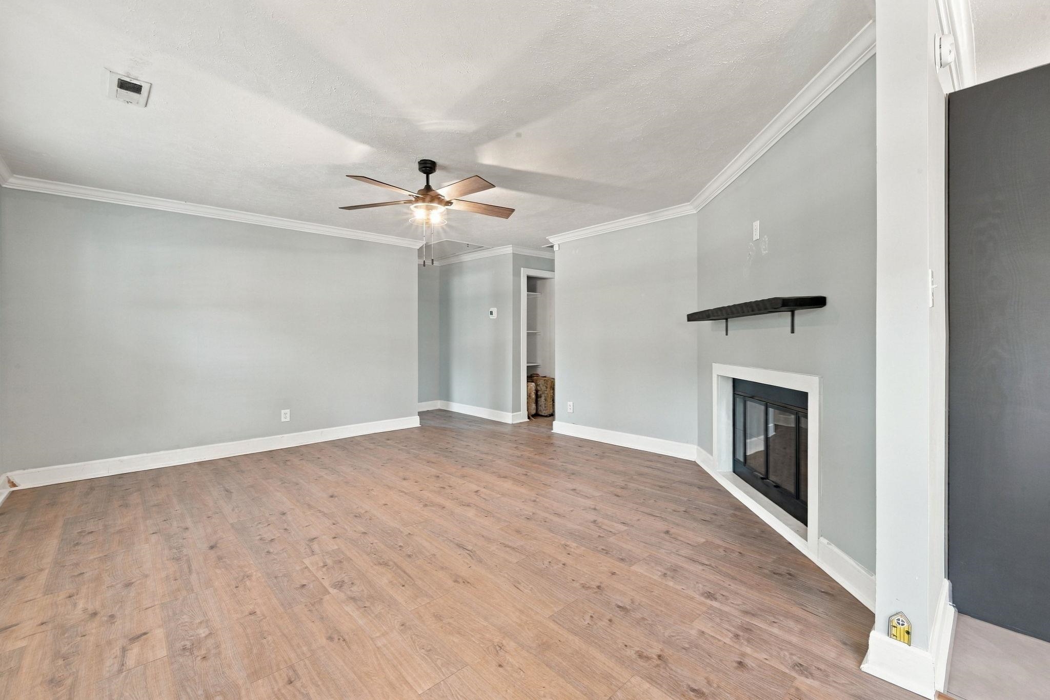 409 Sycamore St. Property Photo 10