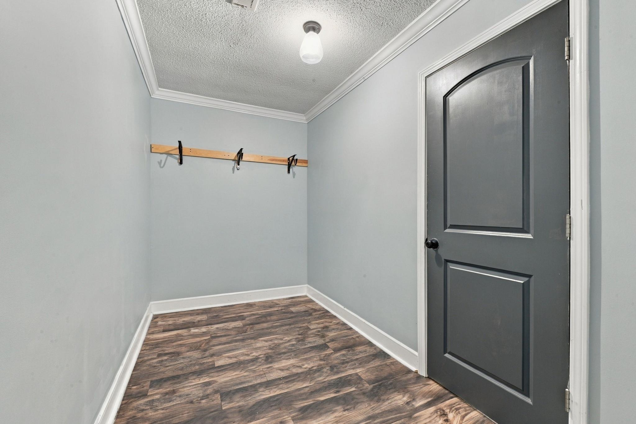 409 Sycamore St. Property Photo 29