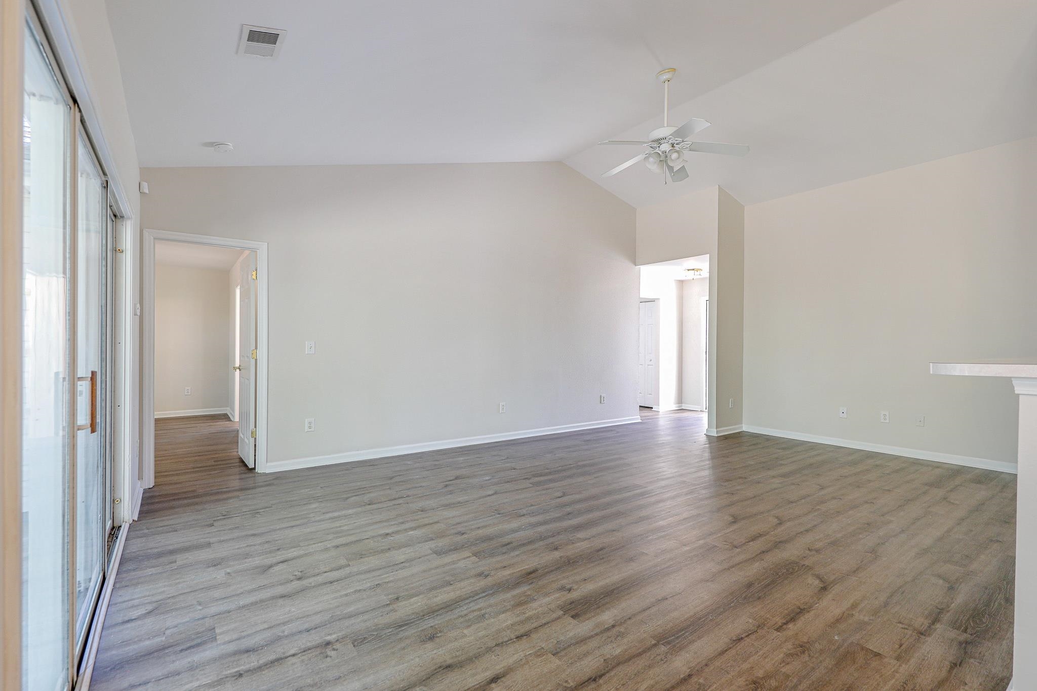 256 Mckendree Dr. Property Photo 6