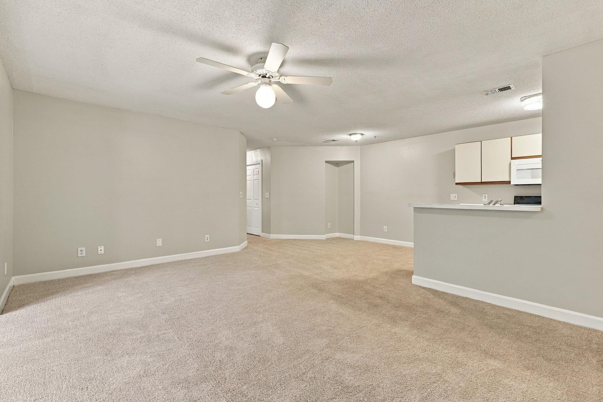4376 Crepe Myrtle Ct. Property Photo 6