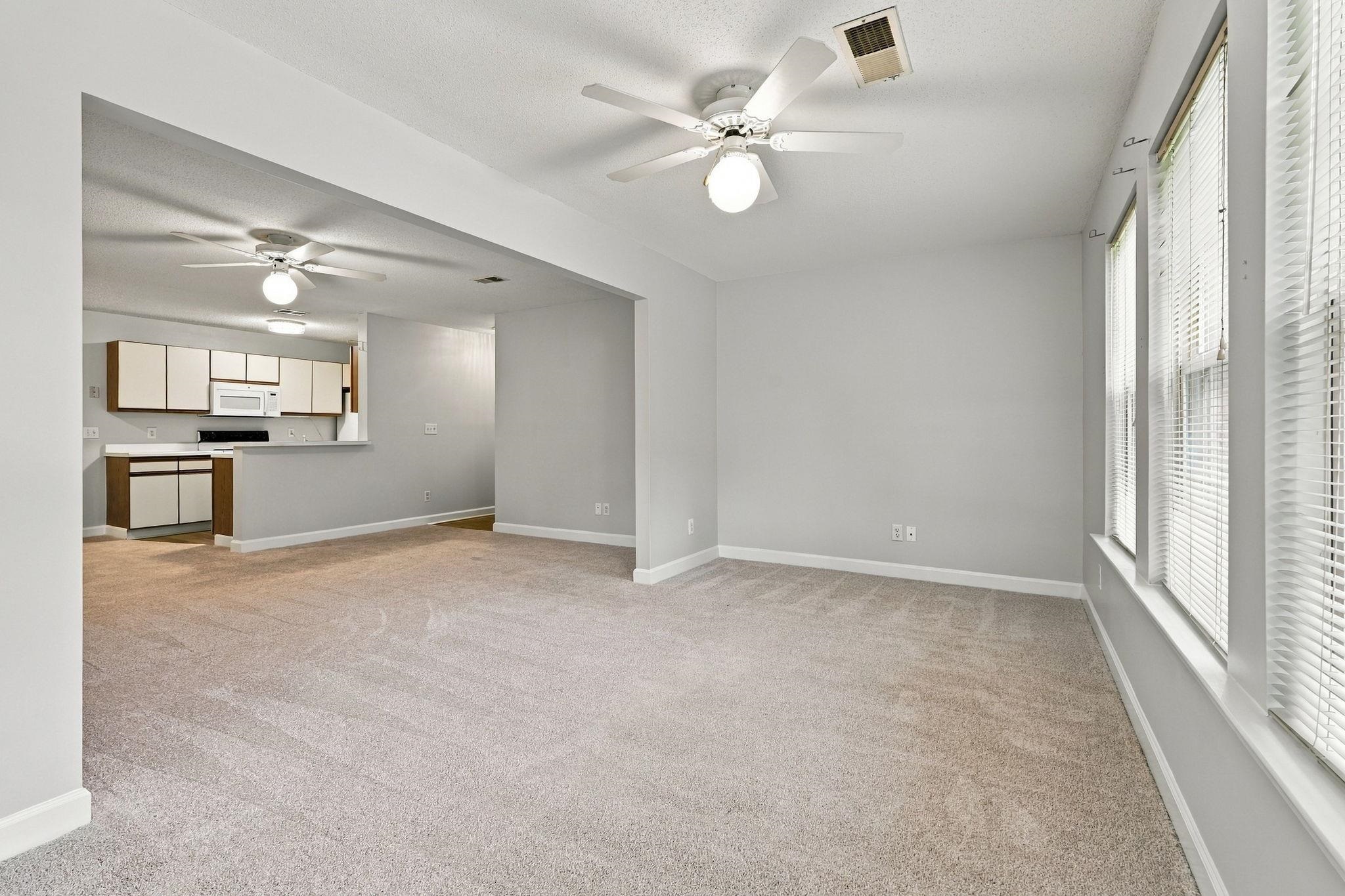 4376 Crepe Myrtle Ct. Property Photo 10
