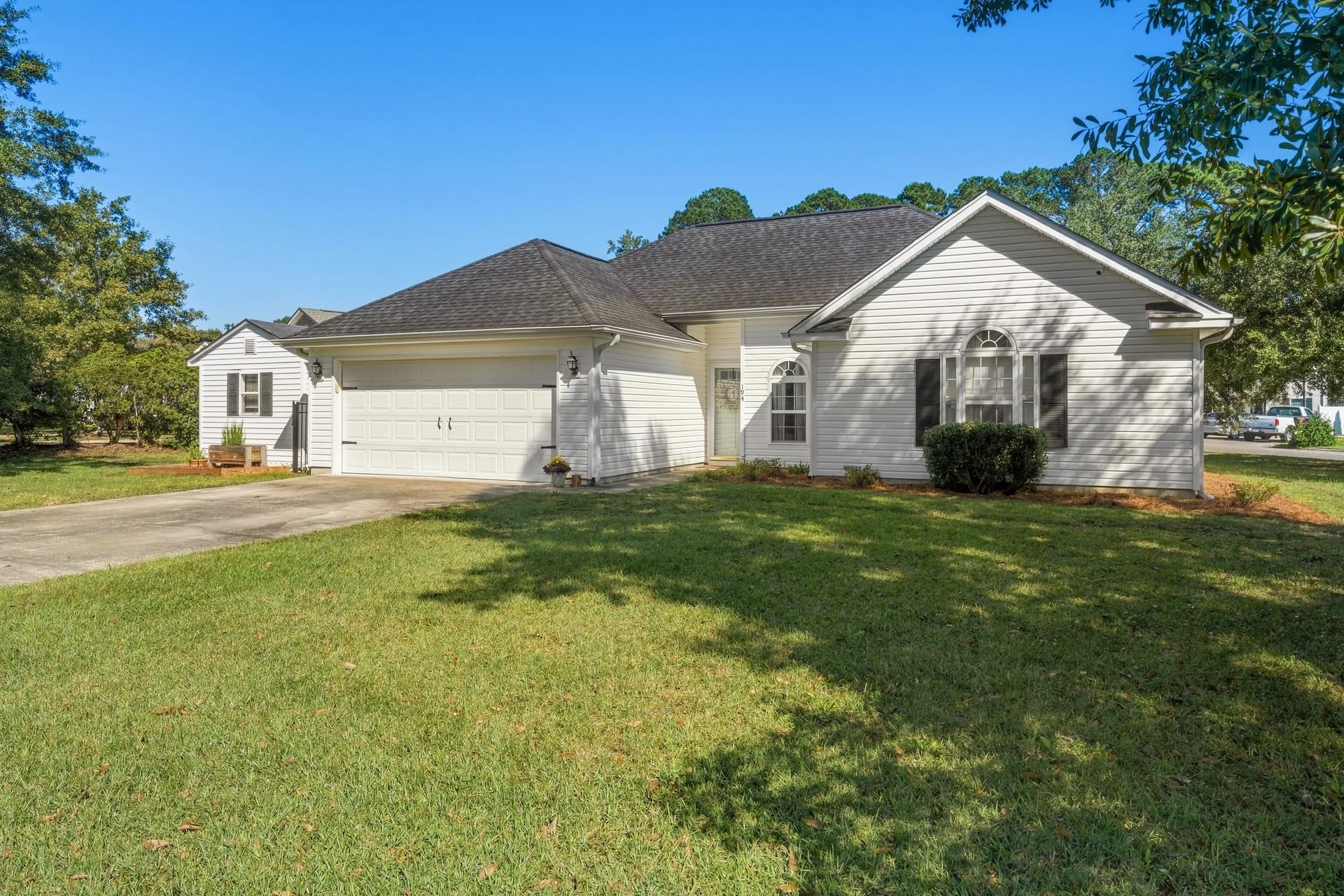 194 Robert Conway Ct. Property Photo 2