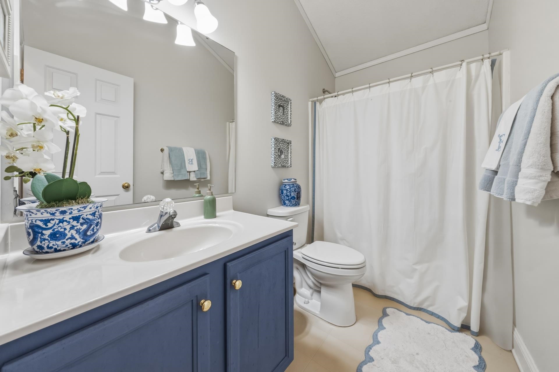 194 Robert Conway Ct. Property Photo 15