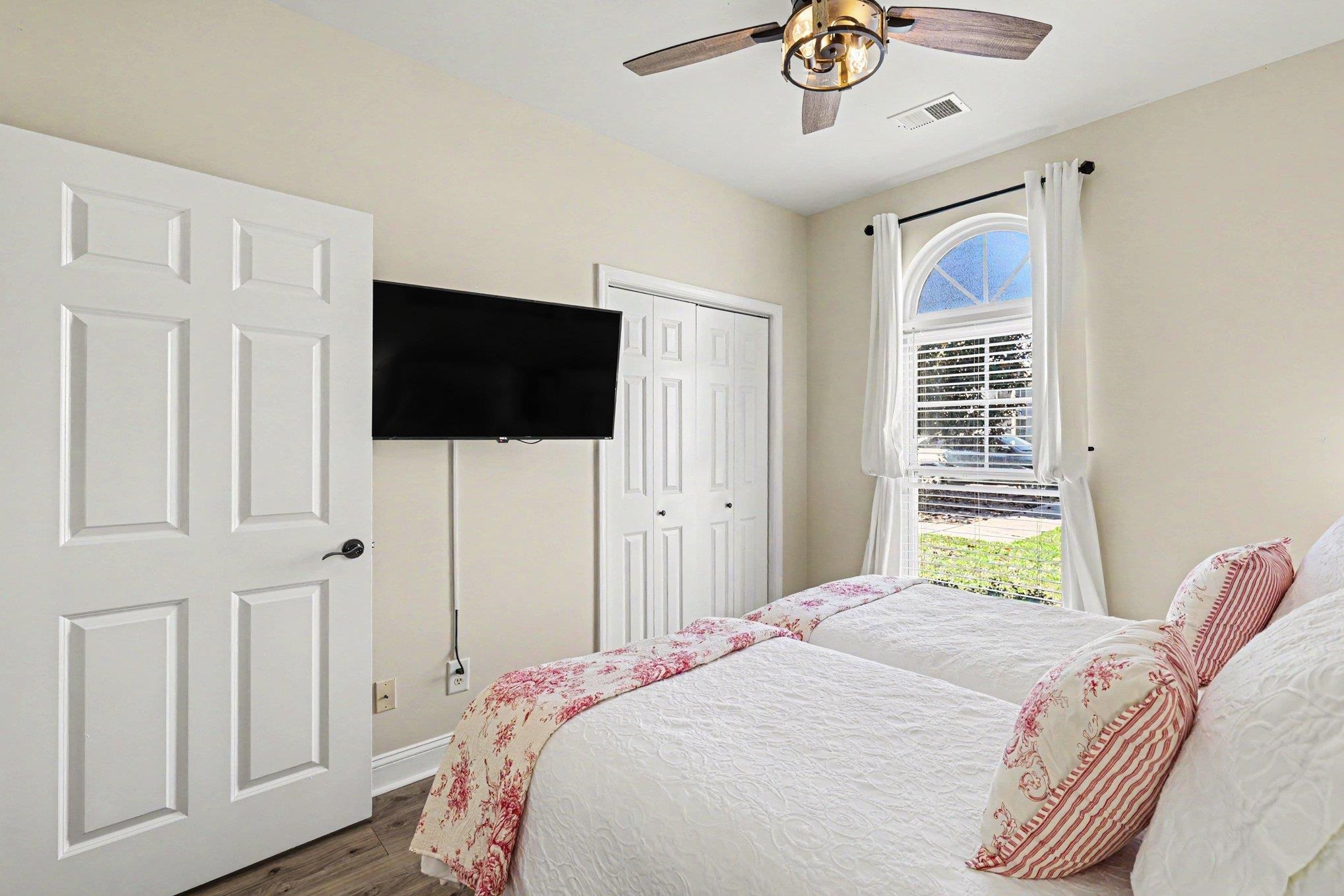 200 Portsmith Dr. Property Photo 23