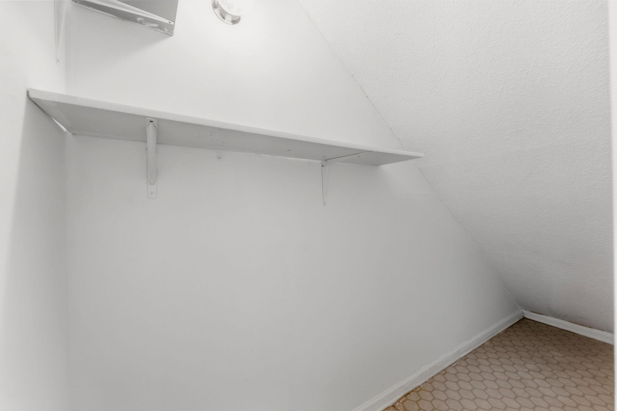 1891 Colony Dr. Property Photo 16