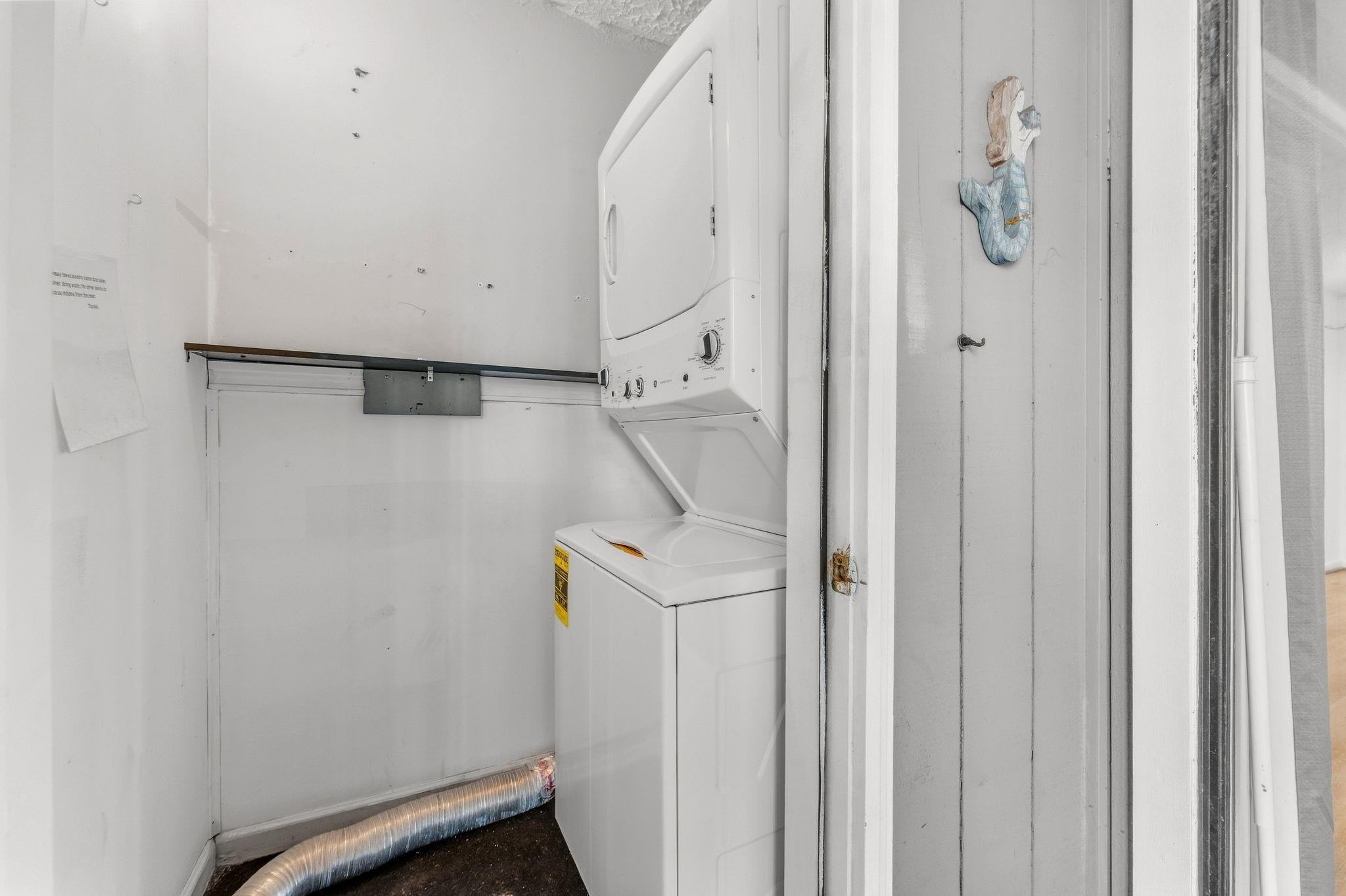 1891 Colony Dr. Property Photo 21