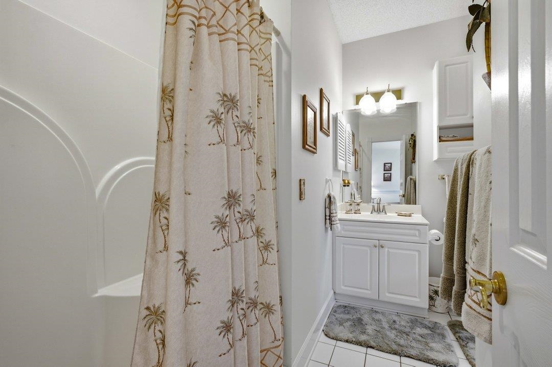 695 Riverwalk Dr. Property Photo 20