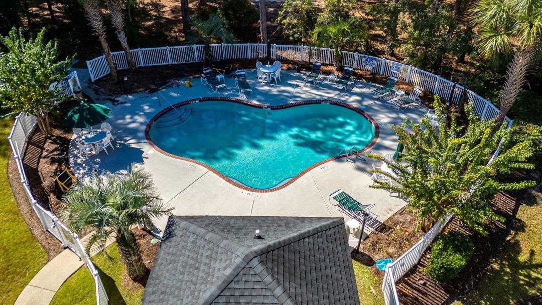 695 Riverwalk Dr. Property Photo 28