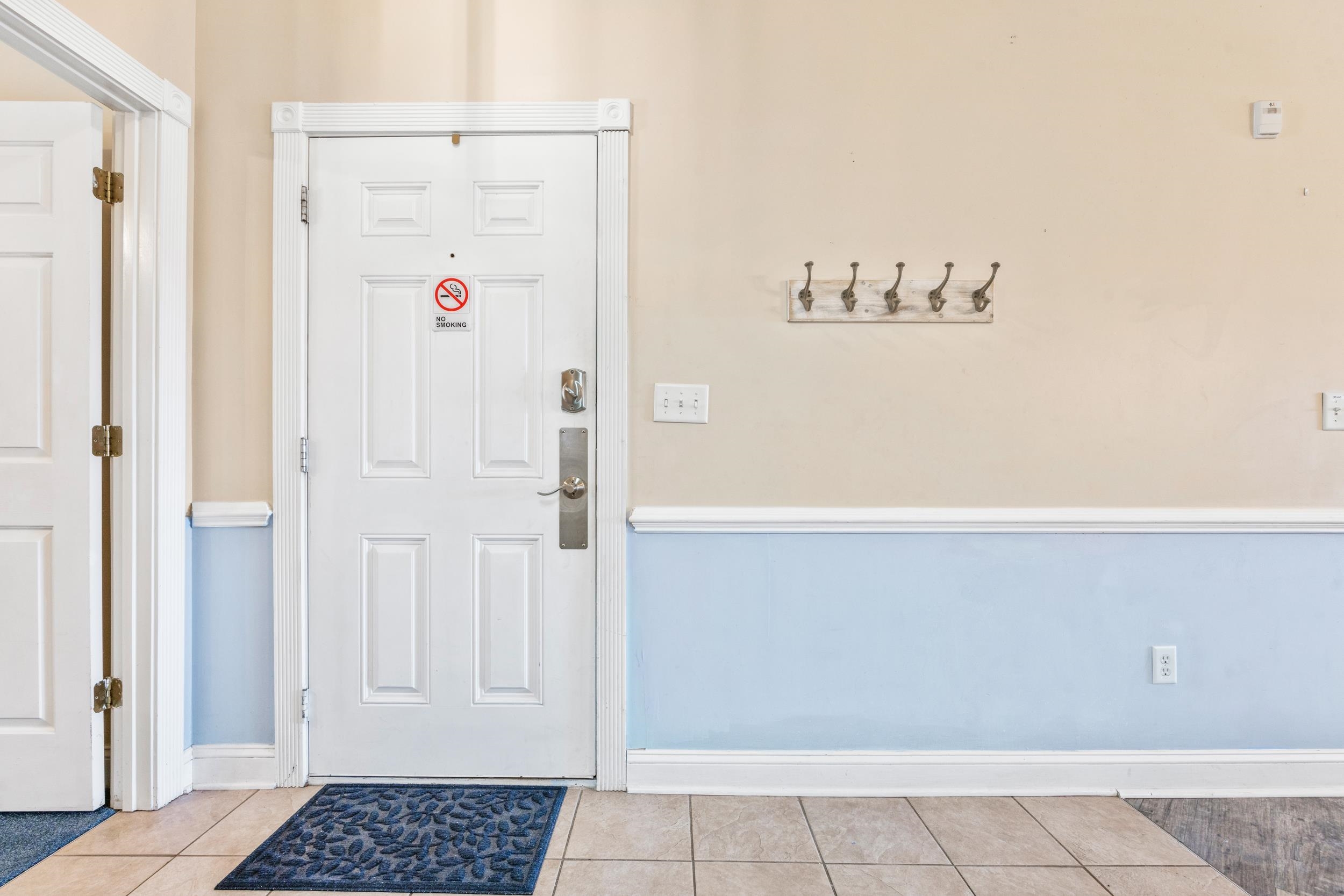 4843 Luster Leaf Circle Property Photo 4