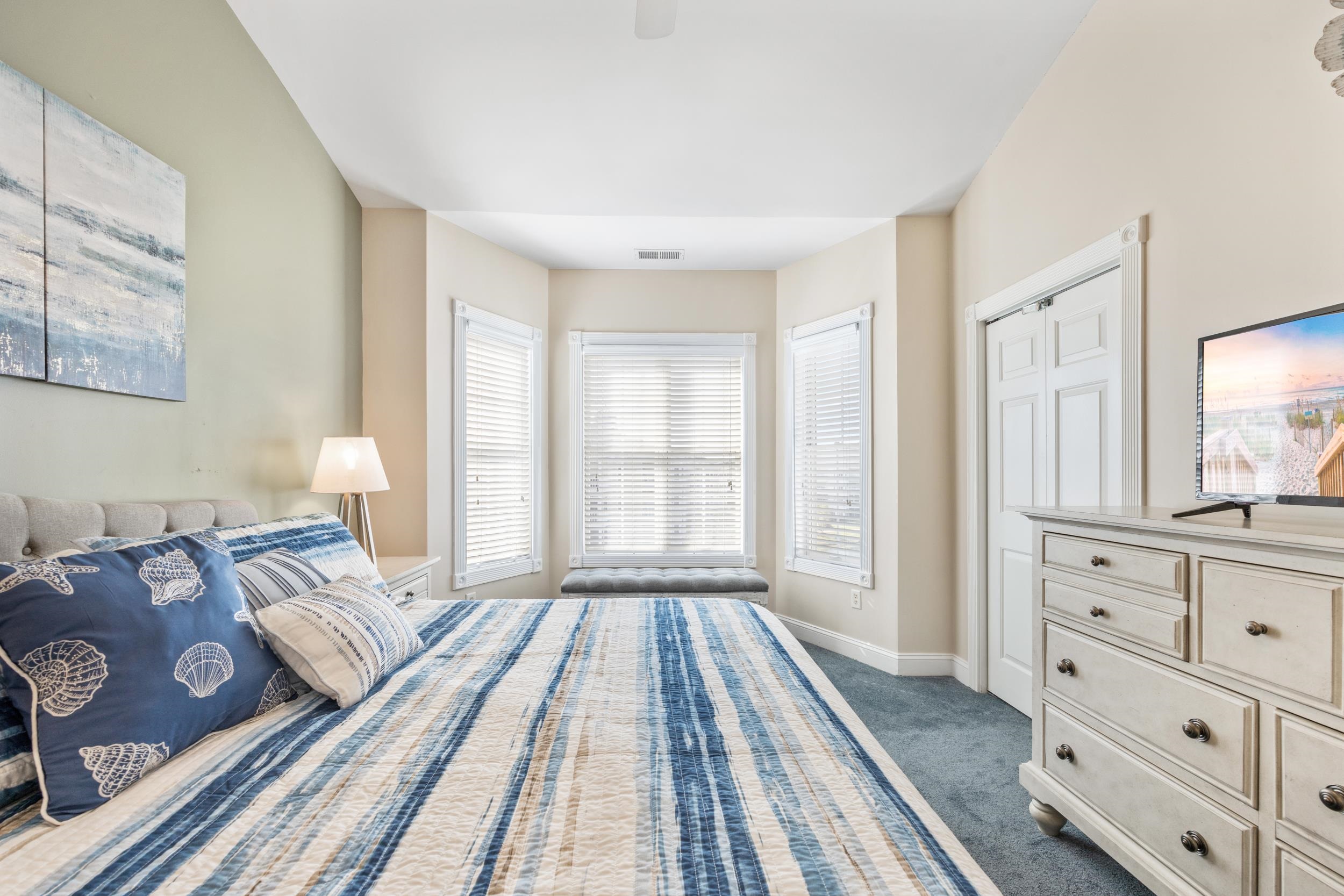 4843 Luster Leaf Circle Property Photo 21