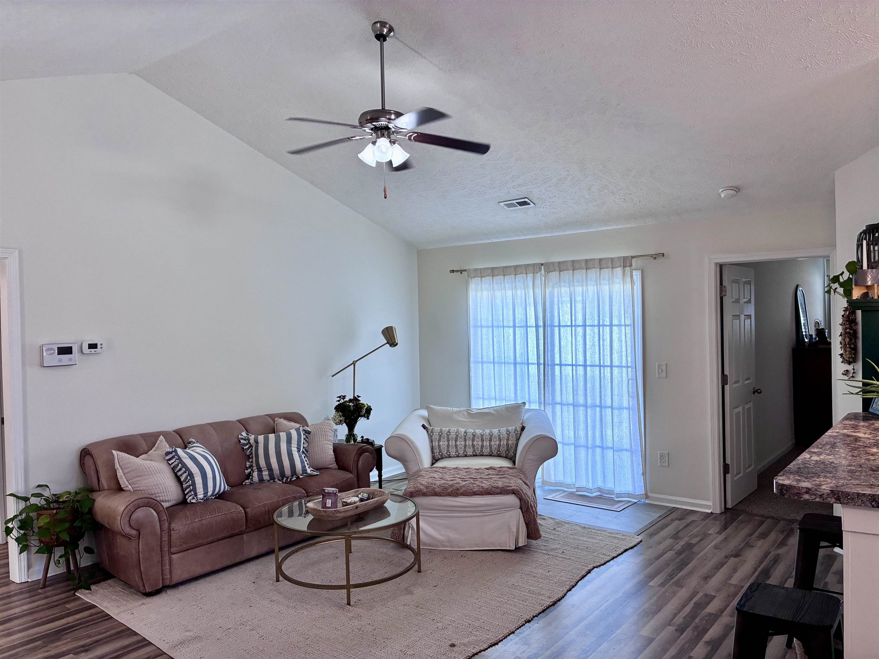 170 Woodland Park Loop Property Photo 4