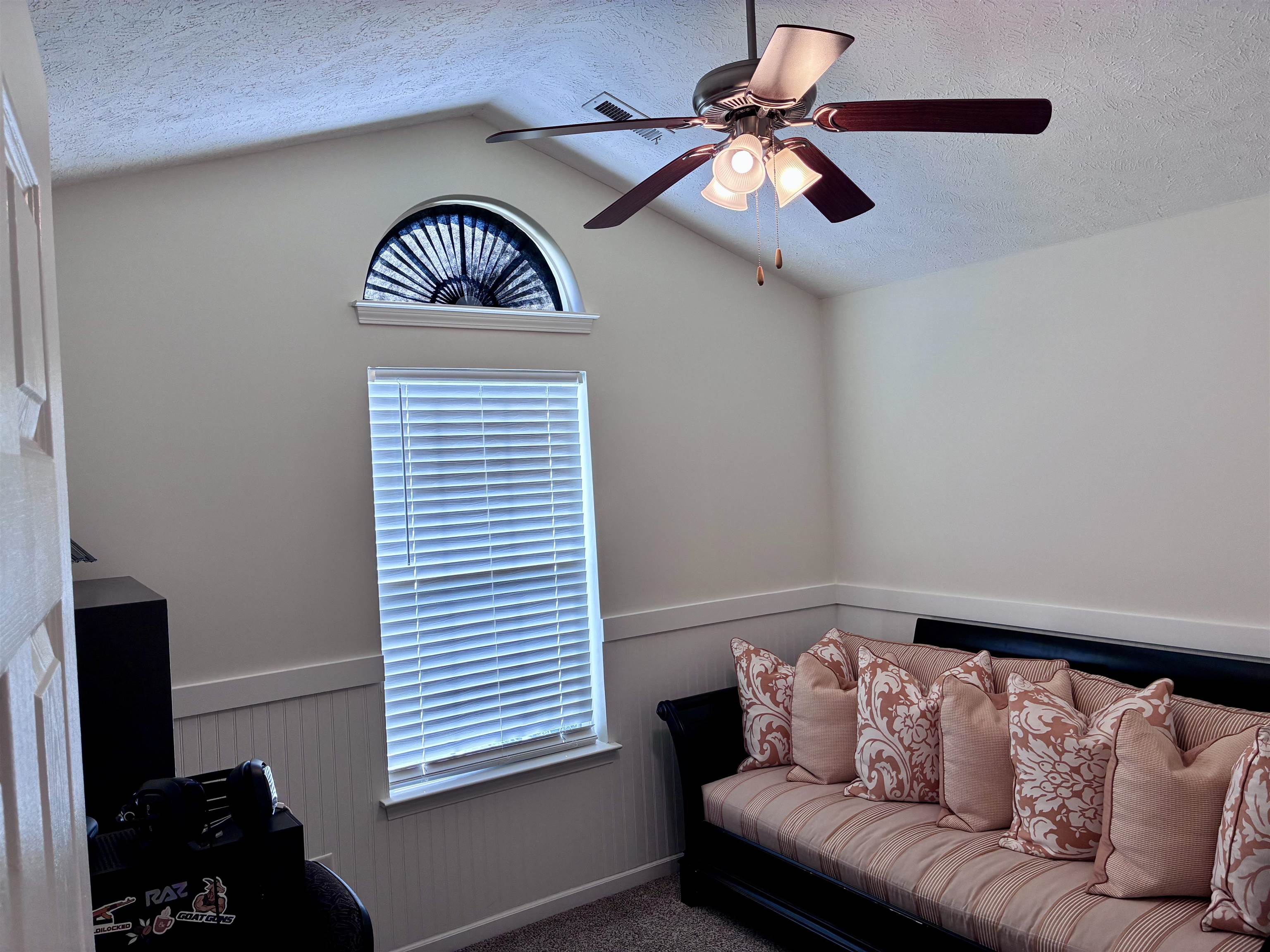 170 Woodland Park Loop Property Photo 10