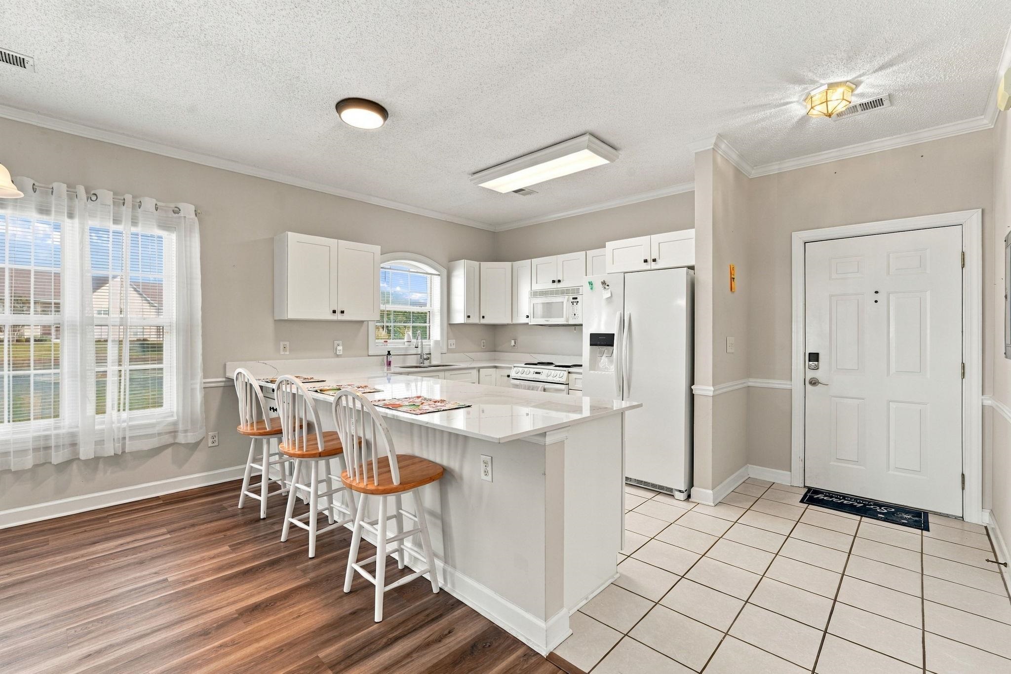3983 Forsythia Ct. Property Photo 5