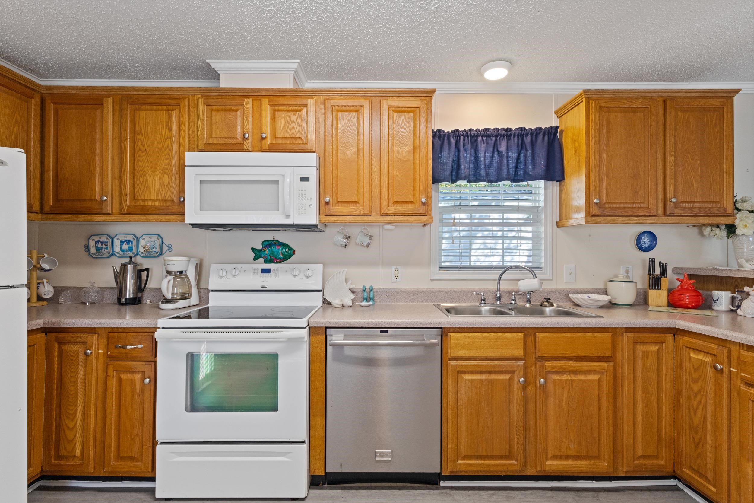 3059 Atlanta Circle Property Photo 6