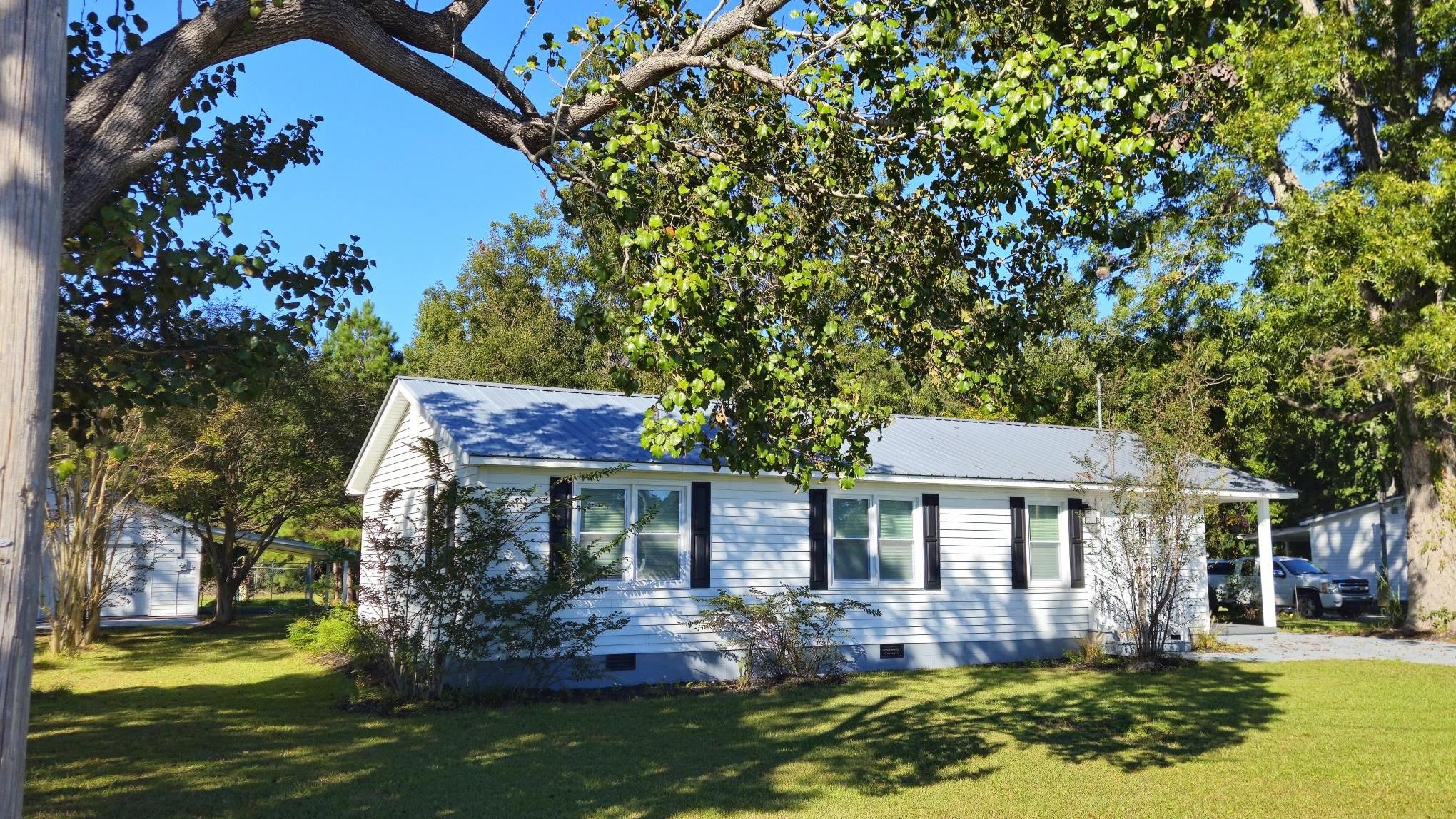 2720 Loop Rd. Property Photo 1
