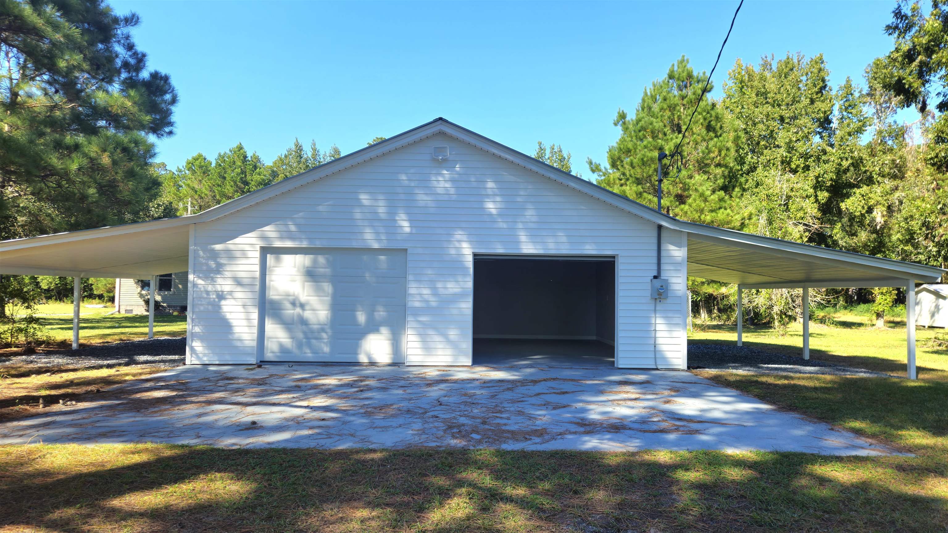 2720 Loop Rd. Property Photo 2