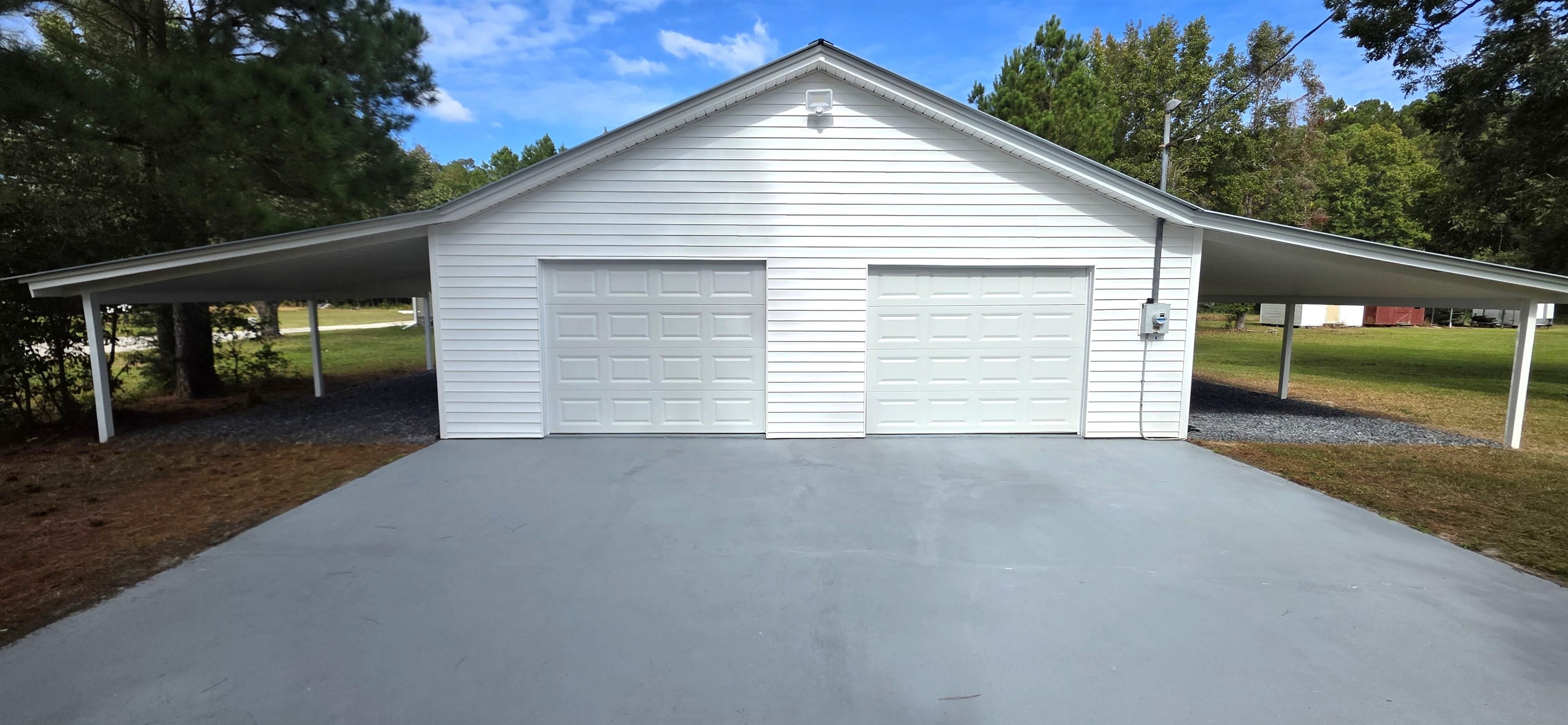 2720 Loop Rd. Property Photo 2