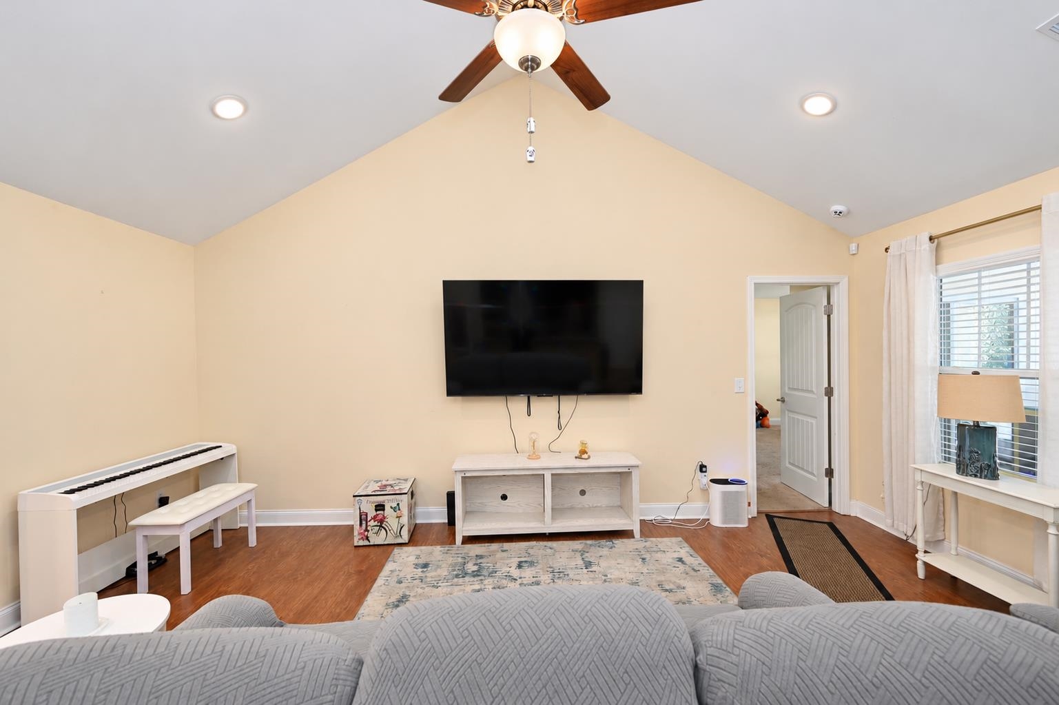1866 Fairwinds Dr. Property Photo 6