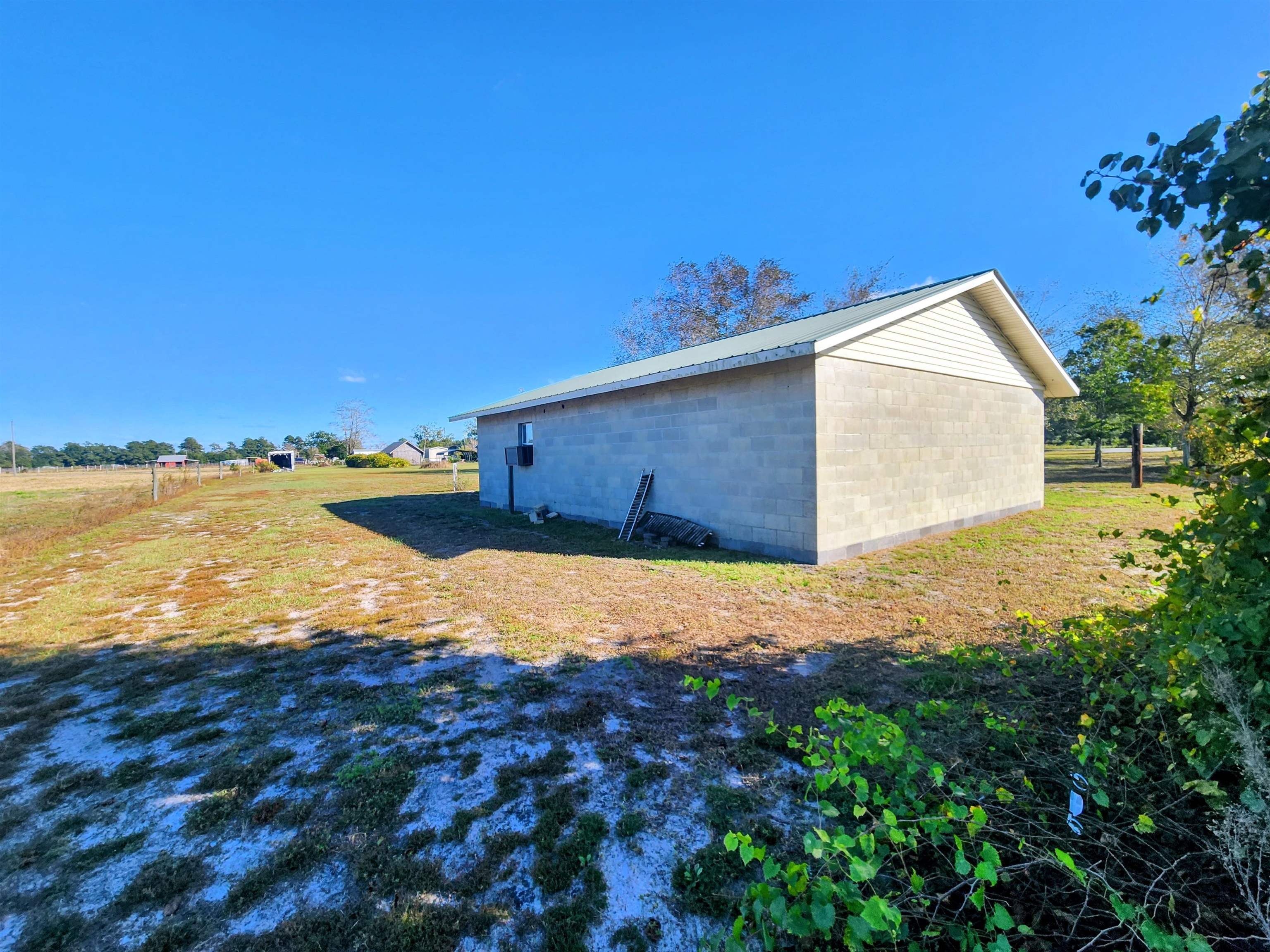 3110 Bluff Rd. Property Photo 21