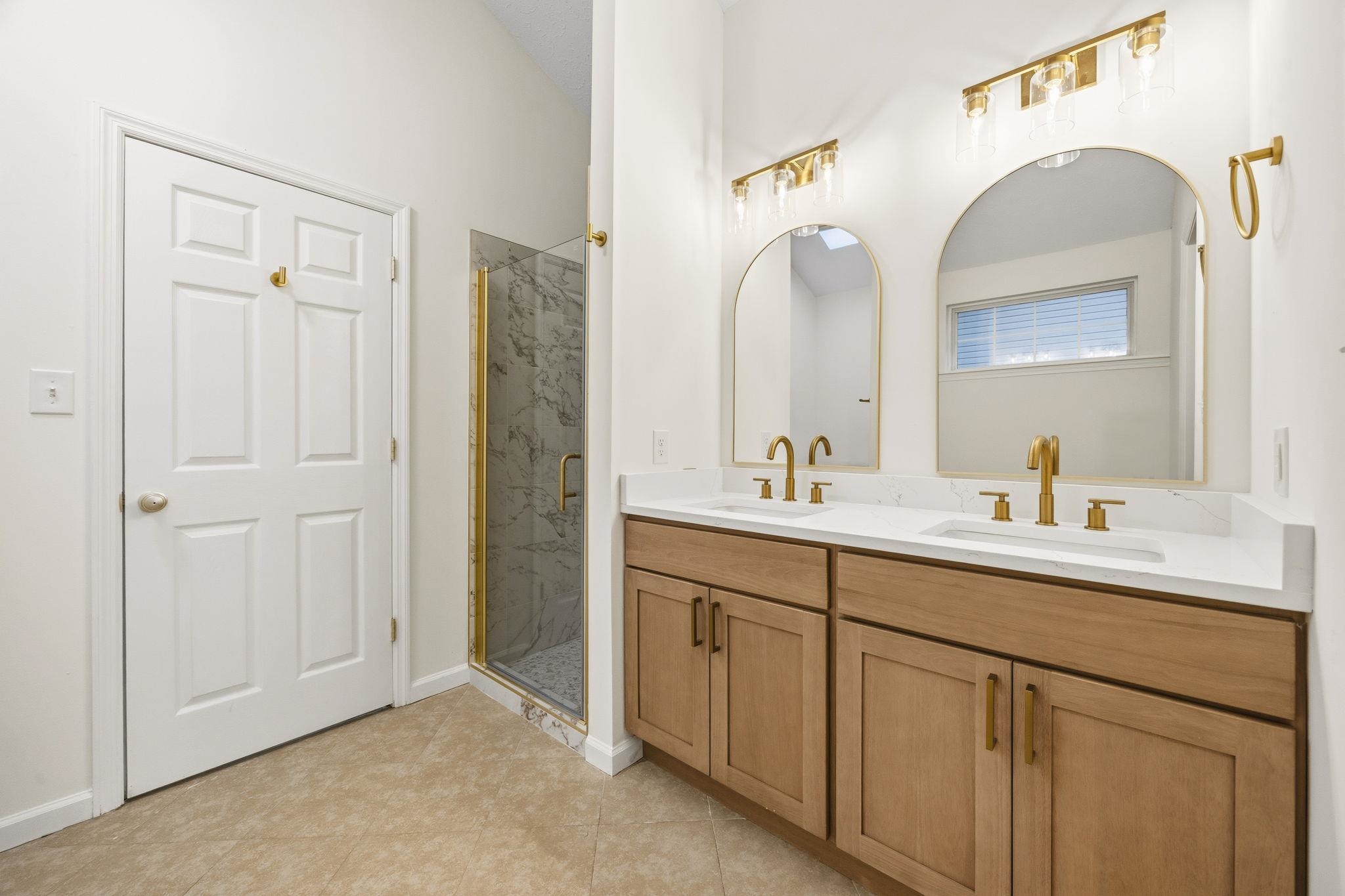 3923 Lochview Dr. Property Photo 28