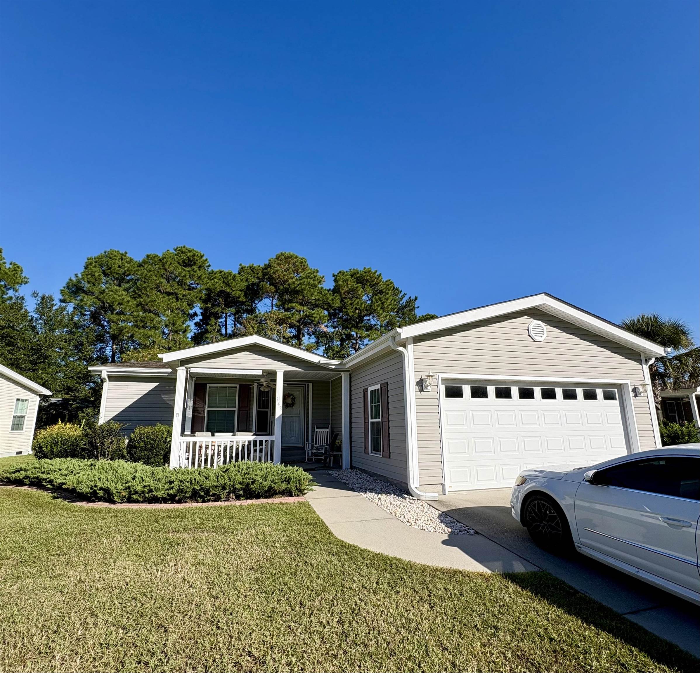 348 Lakeside Crossing Dr. Property Photo 1